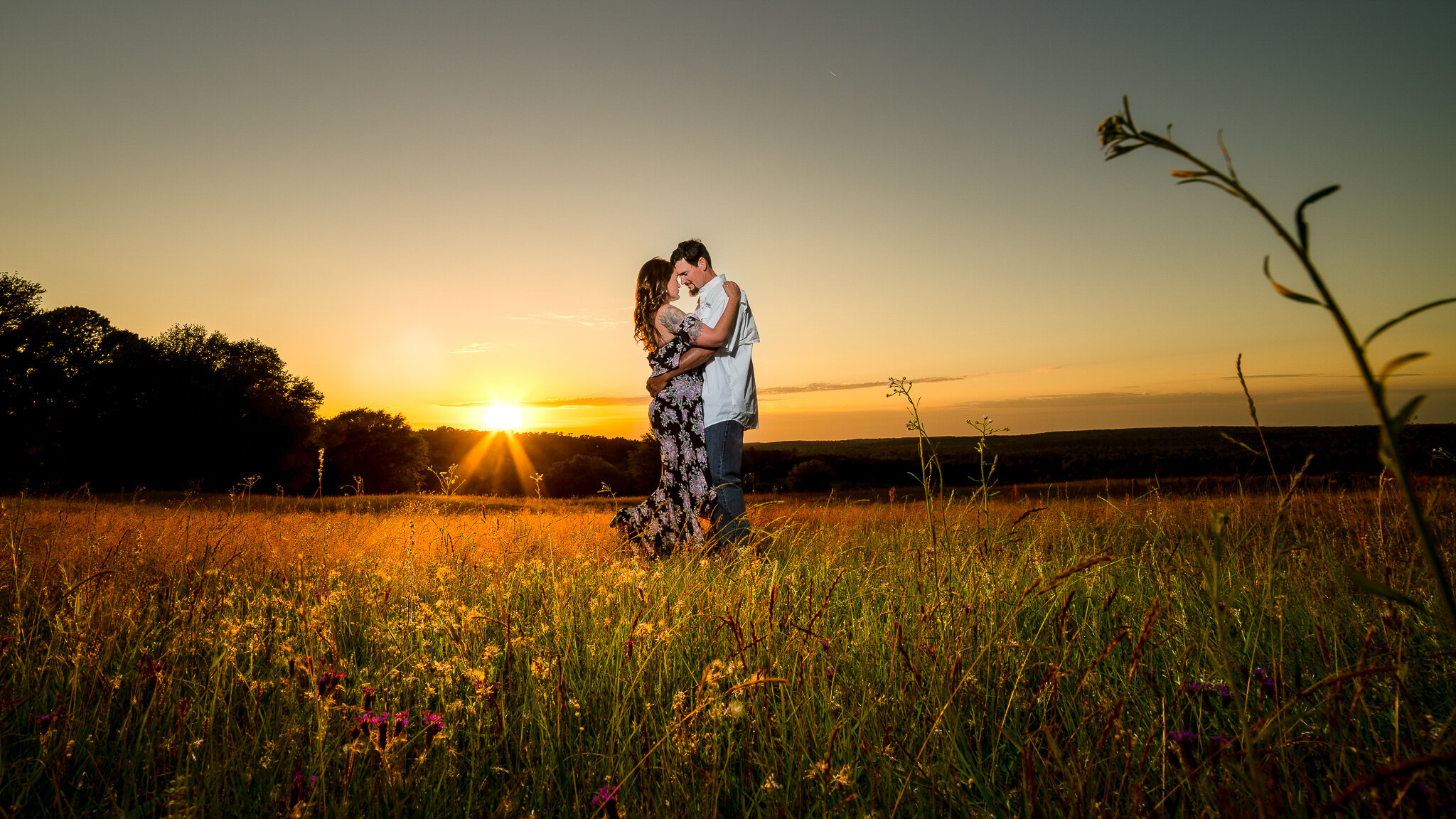 Engagement-Photography-Barn-Acorn-Ridge