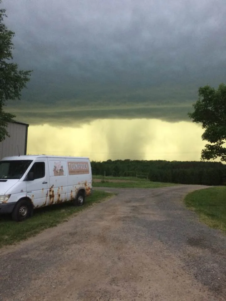  green sky storm rolling in 