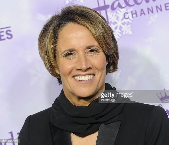 Mary Carillo