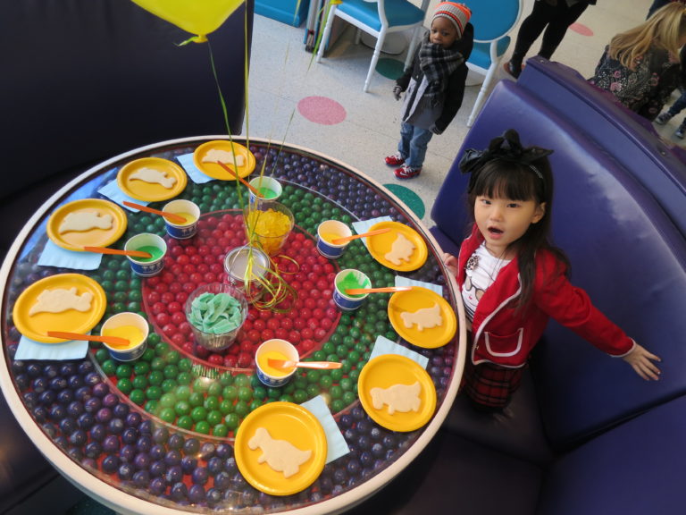 Media were treated to a wonderful breakfast spread, mimosas, juices and coffee. Juliet gobbled up the fruit and admired the candy decor. 