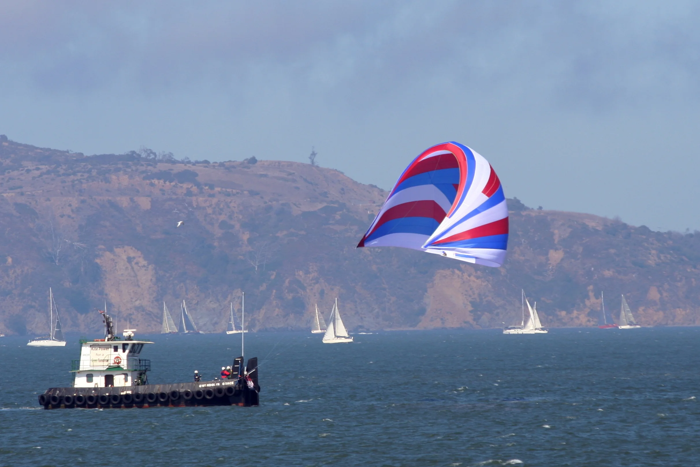  KiteShip staged a demonstration of its 3,000-square-foot kite powering a 153-ton barge. The demonstration set the record for the largest commercial vessel ever towed by kite in US waters. The kite system provides cargo ships with auxiliary power to 