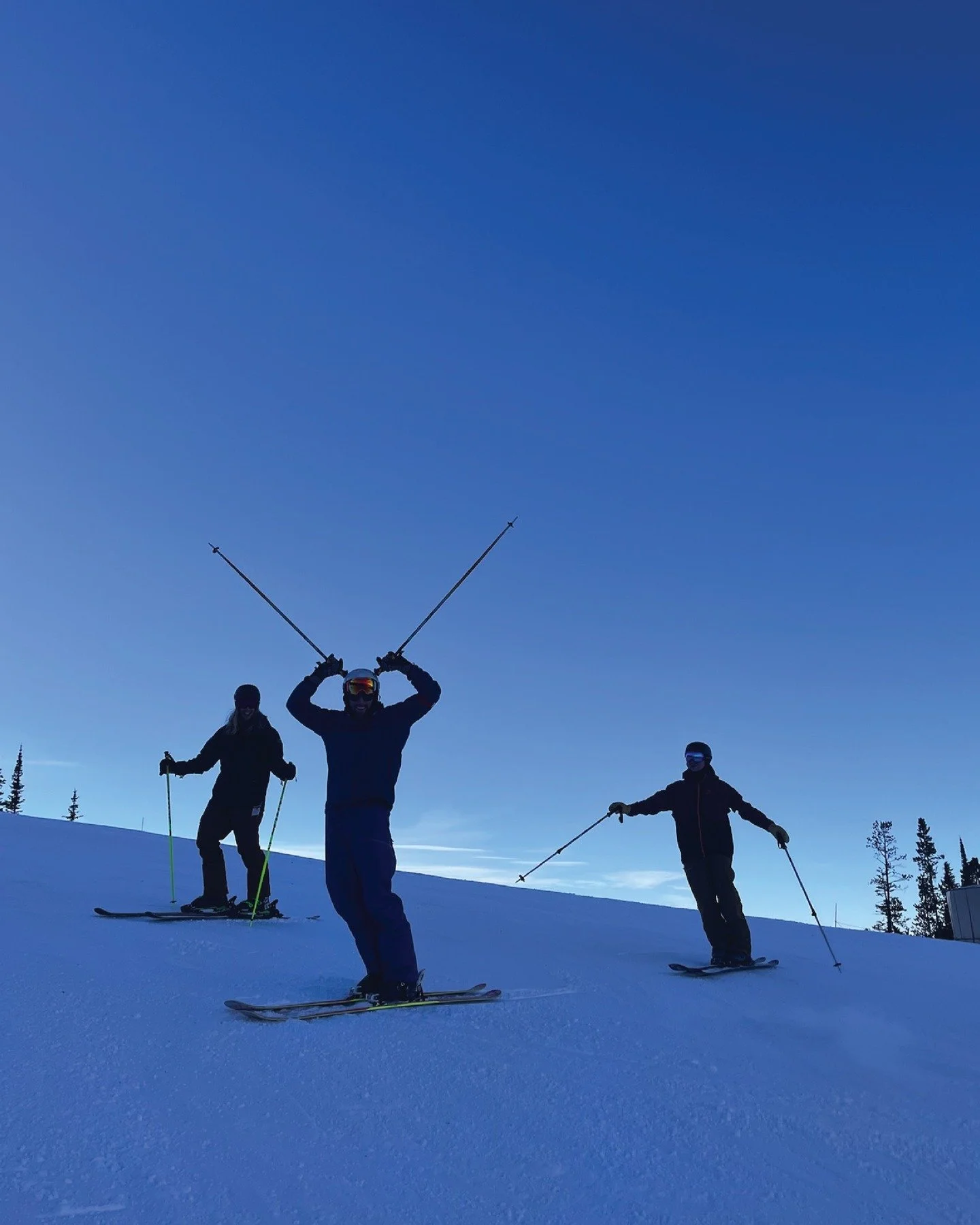 BYEP loves our volunteer mentors! 💙 Mentor training this weekend was a blast, and we&rsquo;re pumped to kick off the winter season.