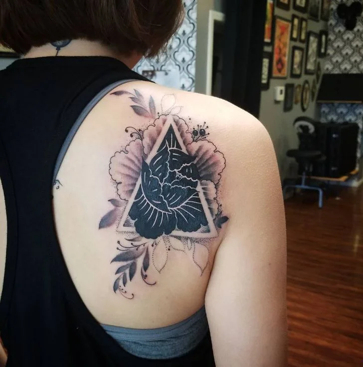 TATTOO BY ALAYNA MAGNAN