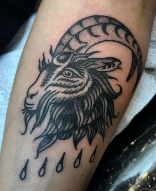 paperdogs goat head drip black and grey.JPG