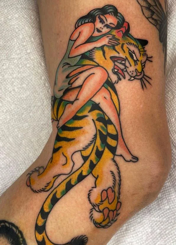 young tiger pinup lady flash big cat.JPG