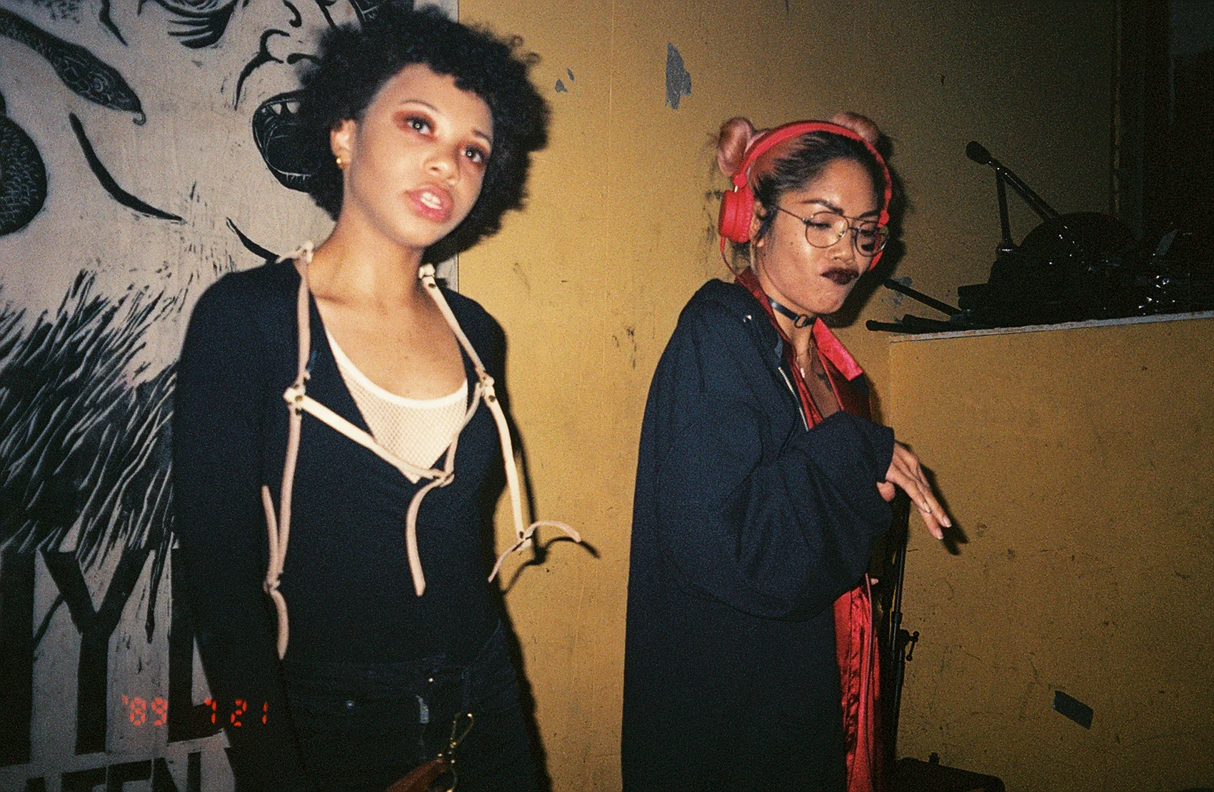 04317C1-R01-005.Jpg