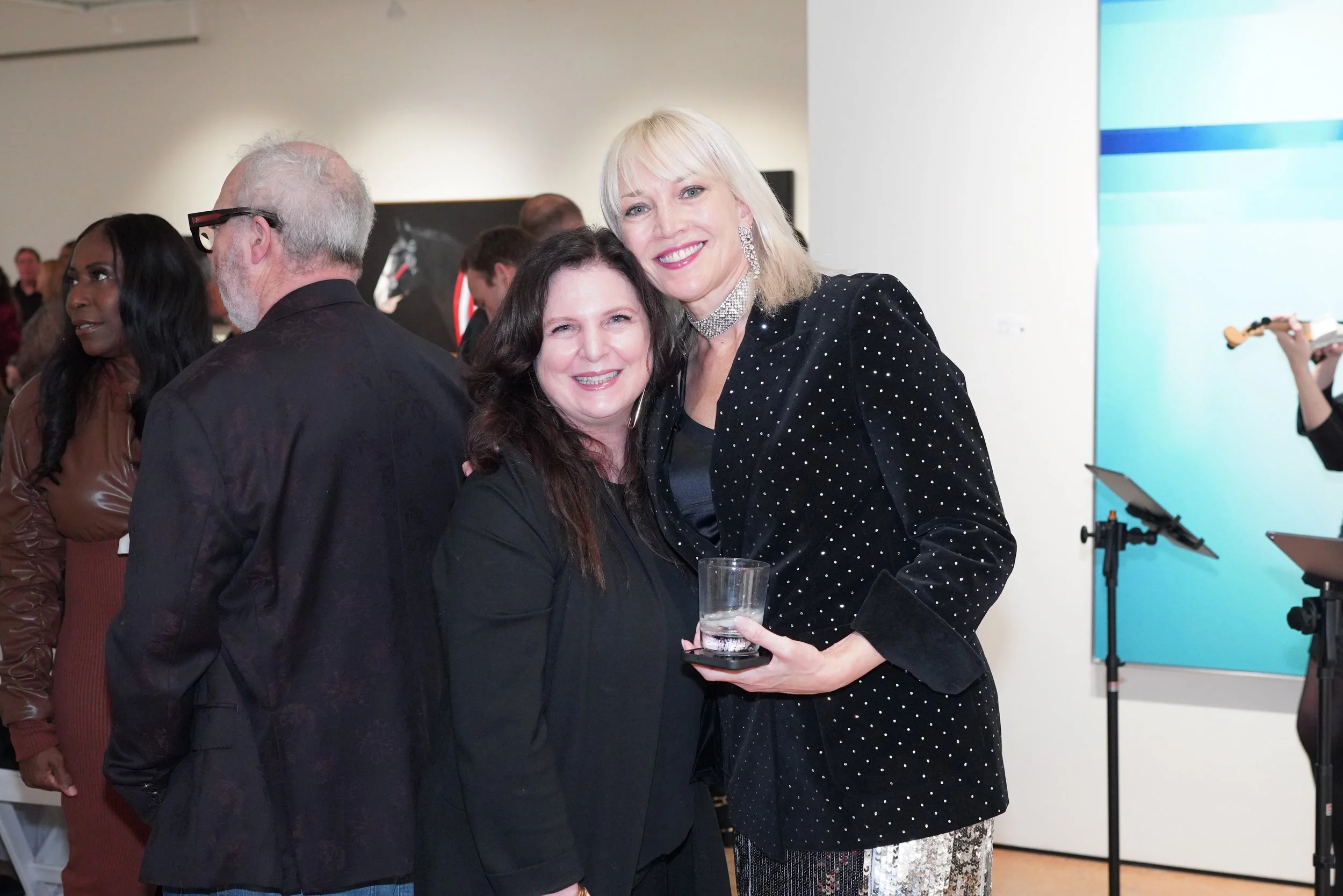  Christi Meril, Tiffany Forsberg 