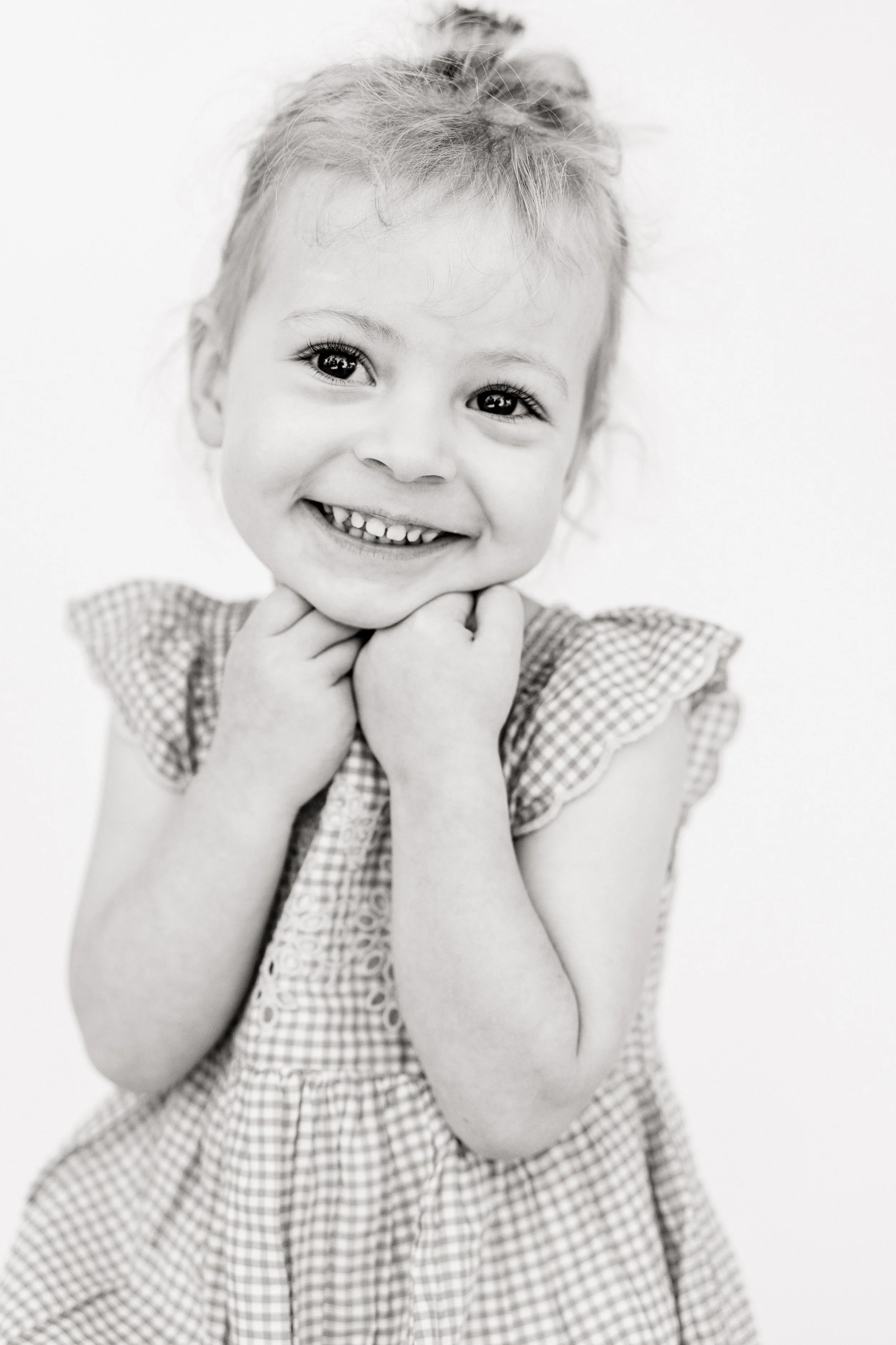 Charlie and Mia Personality Portraits 2025-31.jpg