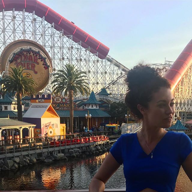 💛❤️Wishing I was back at Pixar Pier today ❤️💛
.
Anyone headed to @disneyland this weekend? .
📸: @kmbailey1123 .
#disneyland #disneydreaming #disneyscaliforniaadventure #pixarfest2018 #pixarpier #incredicoaster #sunsetshots #weekendvibes #disneydor