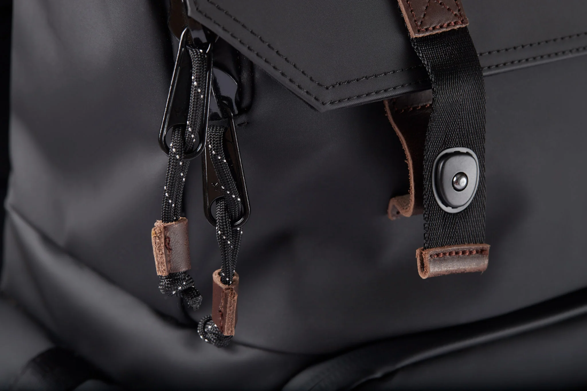 langly-alpha-globetrotter-camera-backpack-review-holly-roa 7.jpg
