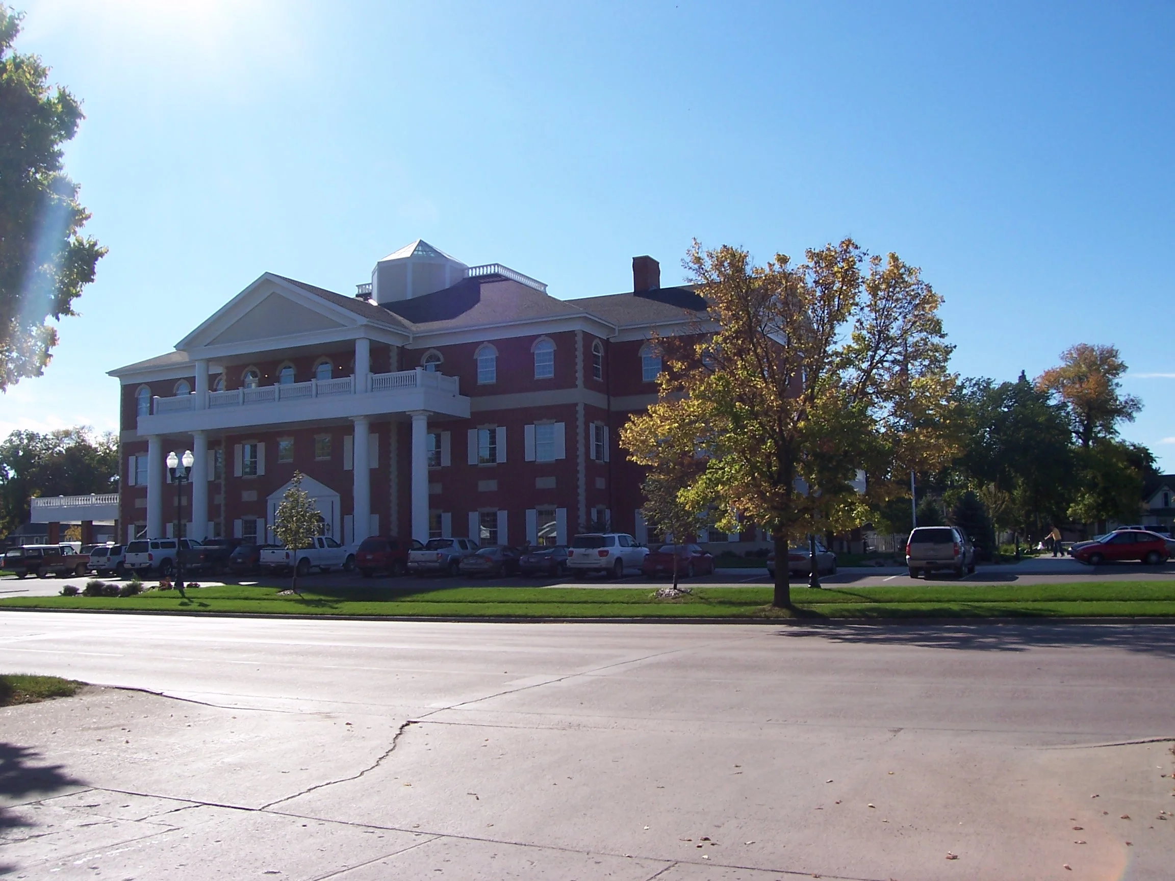 First Bank and Trust_2007_2.JPG