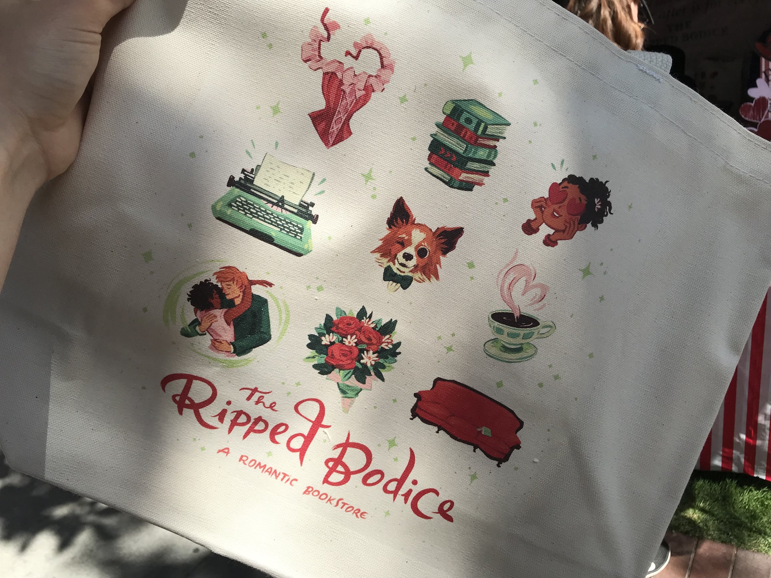 The tote in question.