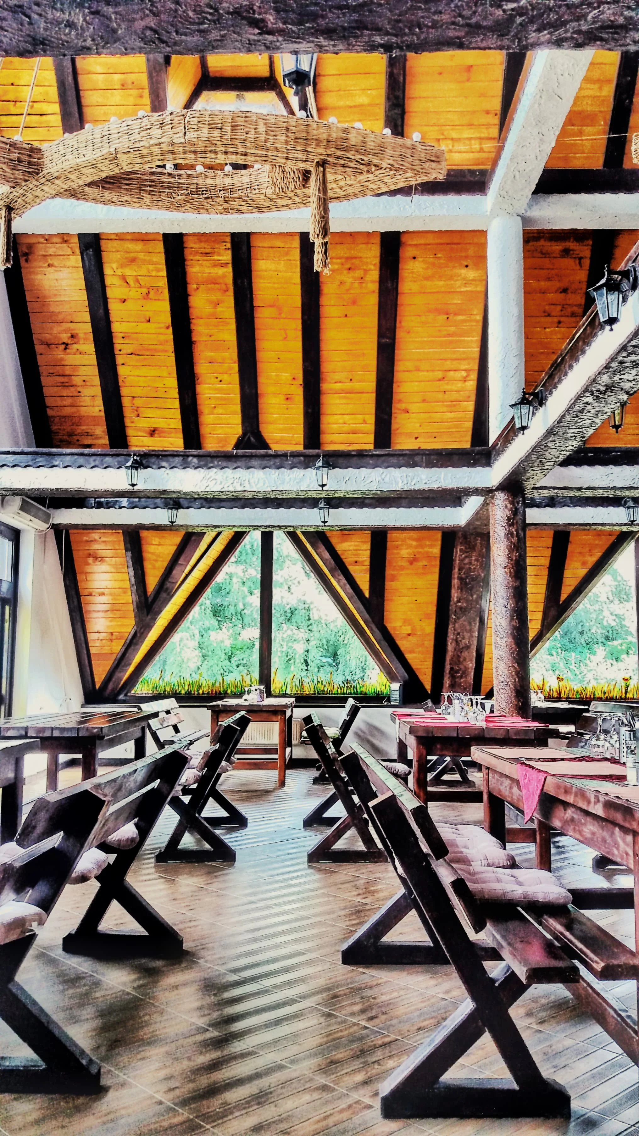 Restaurant Pensiunea Delta Paradis Foto credit: Gogosse Photography