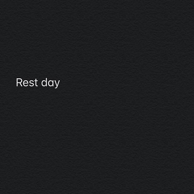 Dagens 🦾
G&aring; deg en tur, les en bok, gj&oslash;r en romwod, gj&oslash;r noe nytt, opplev mer. 
#restday #staythefuckhome #crossfit #fitness