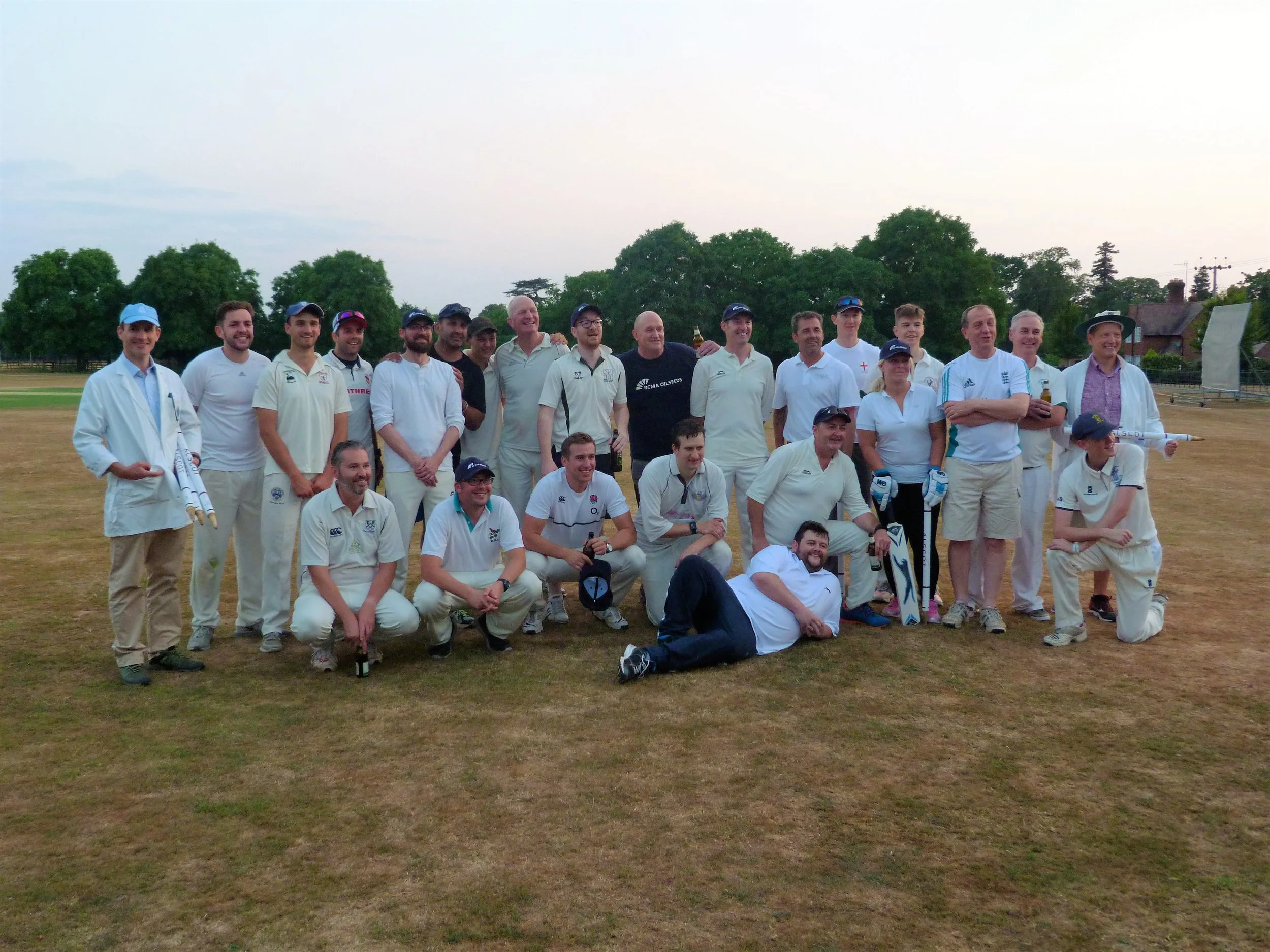 Alscot's Friendly Cricket Match