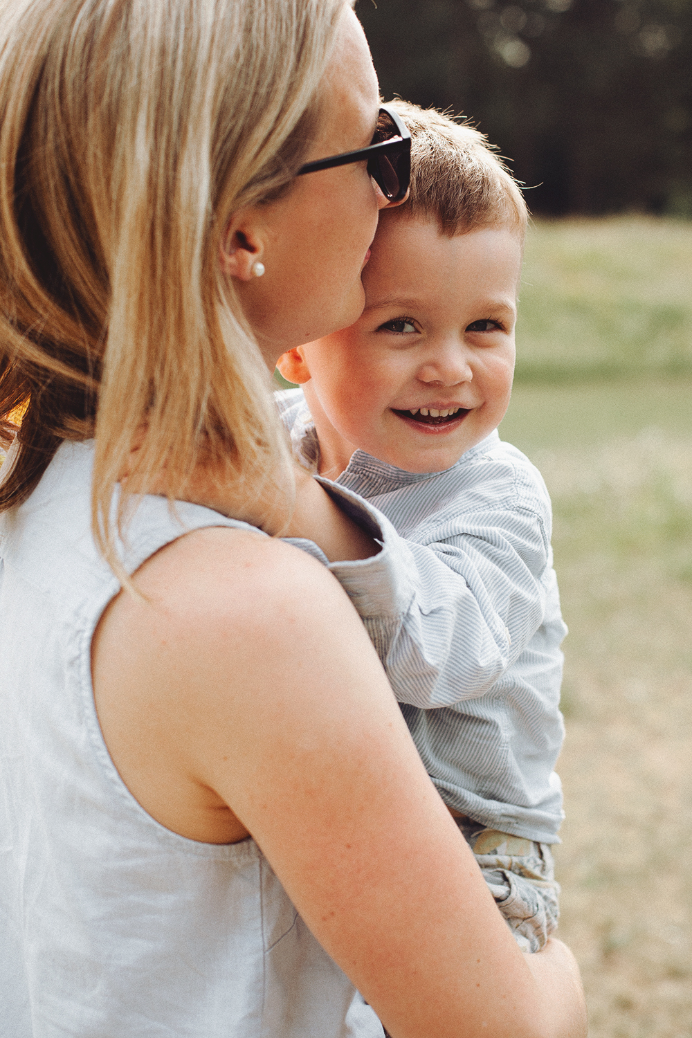 Family photoshoot in gardens (15).jpg