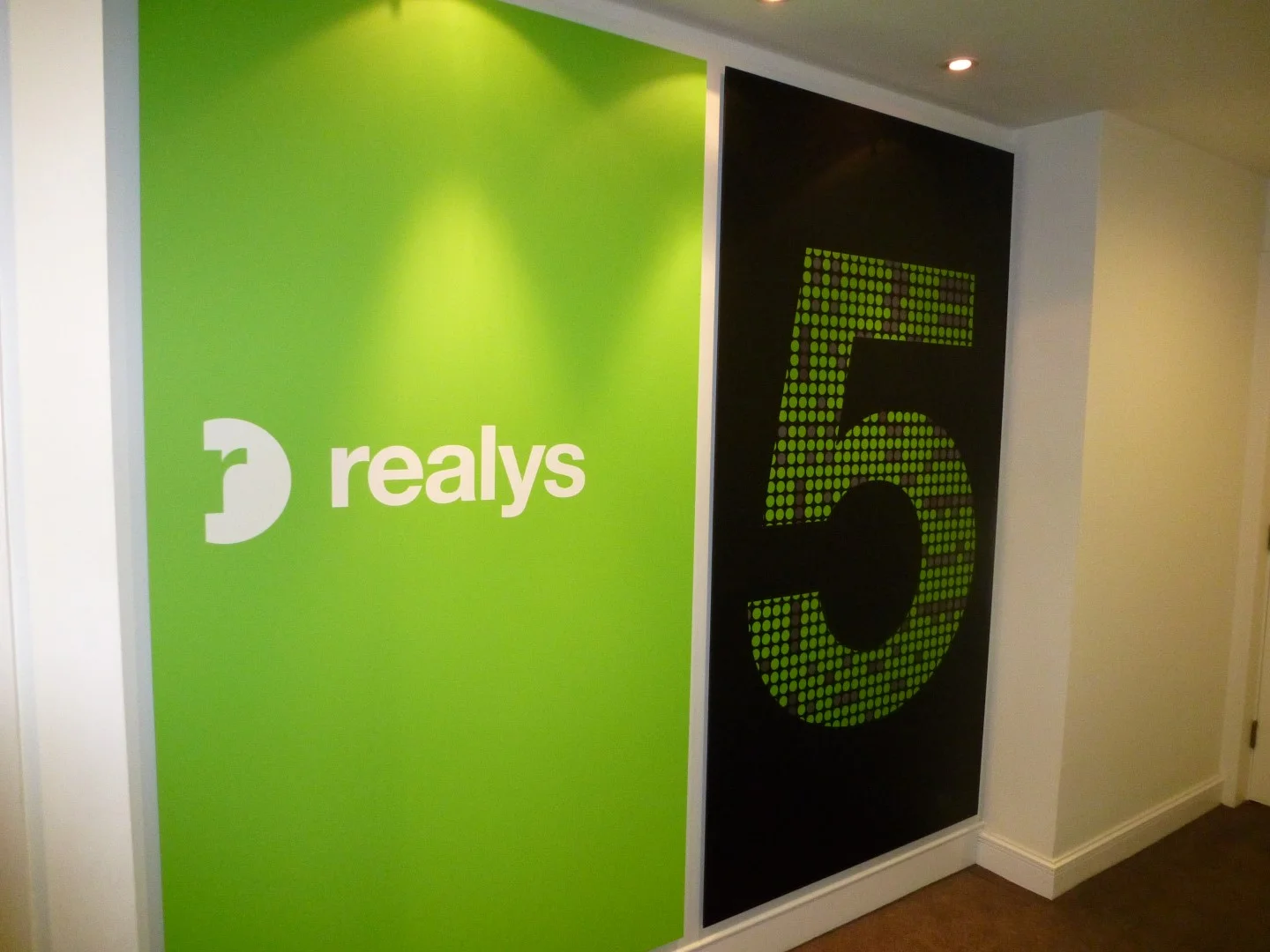 Office Graphics Printing & Installation | MJCP