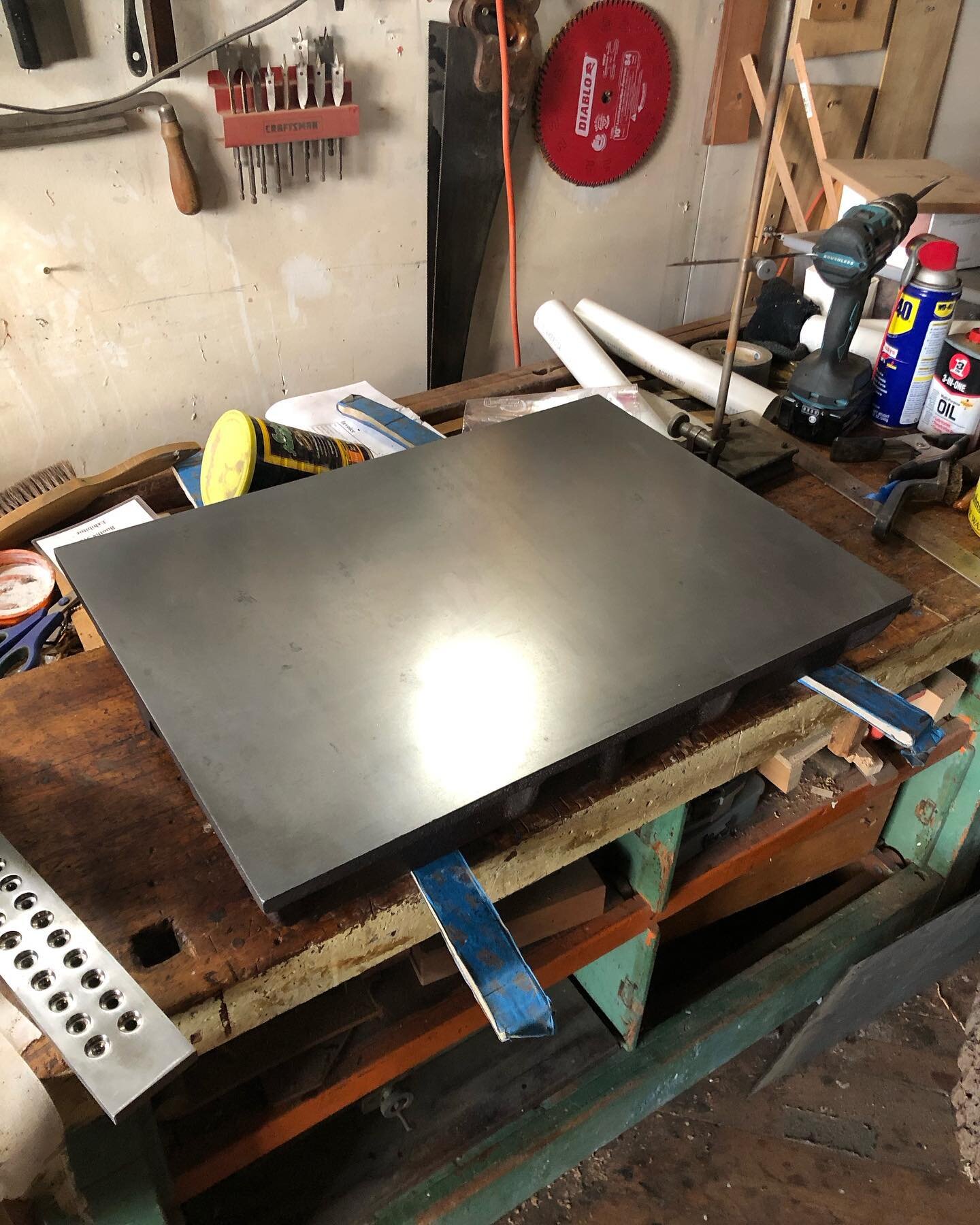 All cleaned up with only some minor rust putting, this cast iron surface plate was probably my biggest score yesterday.  16&rdquo;x22&rdquo; with a dead FLAT face, this will be very useful for layout and marking, as well as a platen for and lapping a