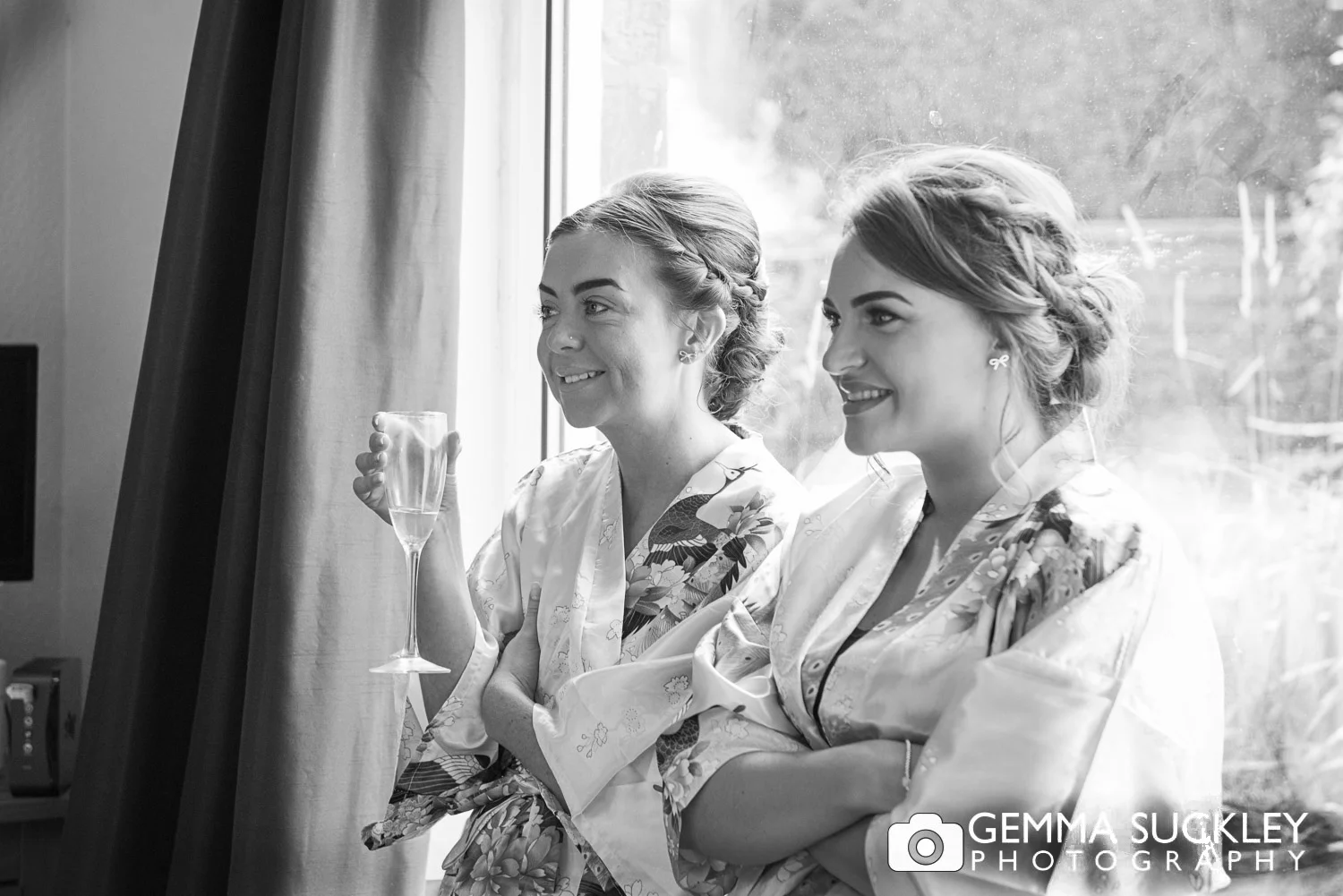 bridesmaids-moorands-inn-halifax-wedding.jpg
