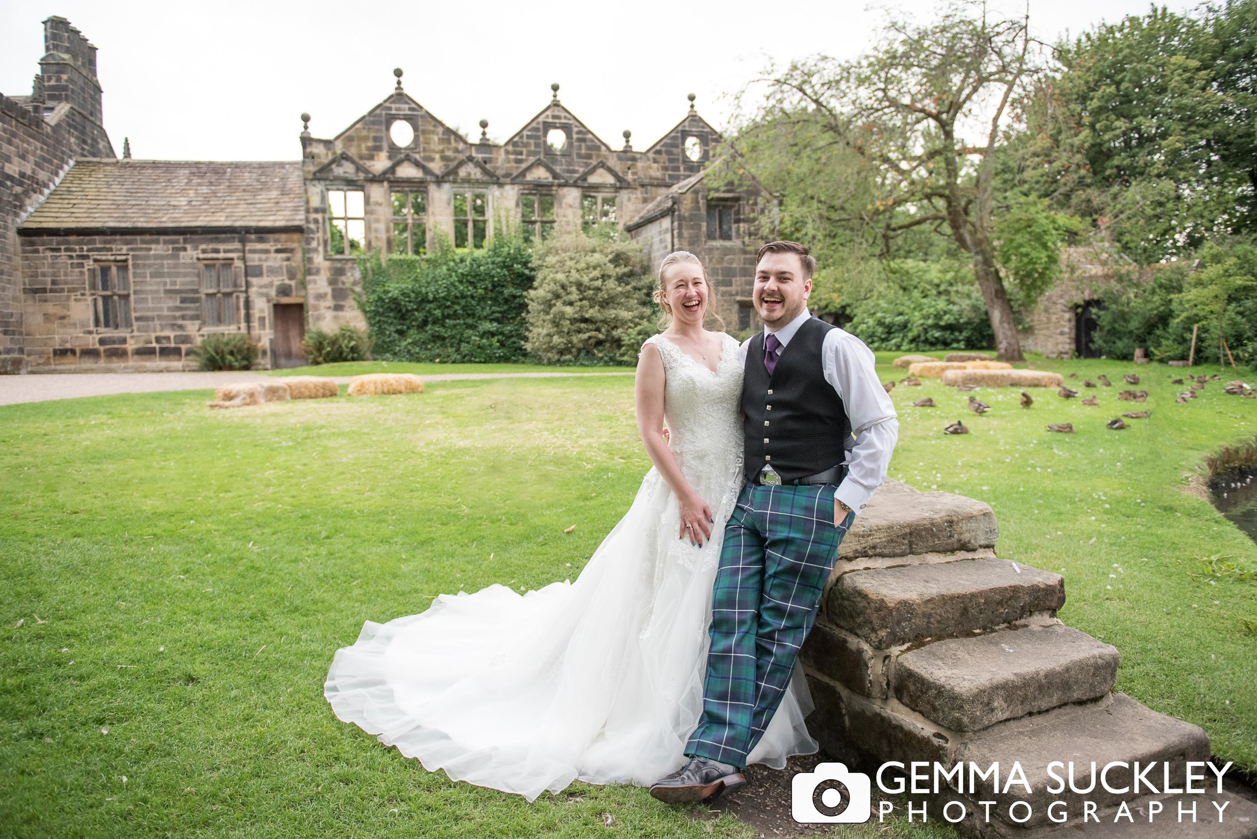 natural-wedding-photography-at-east-riddlesden-hall.jpg