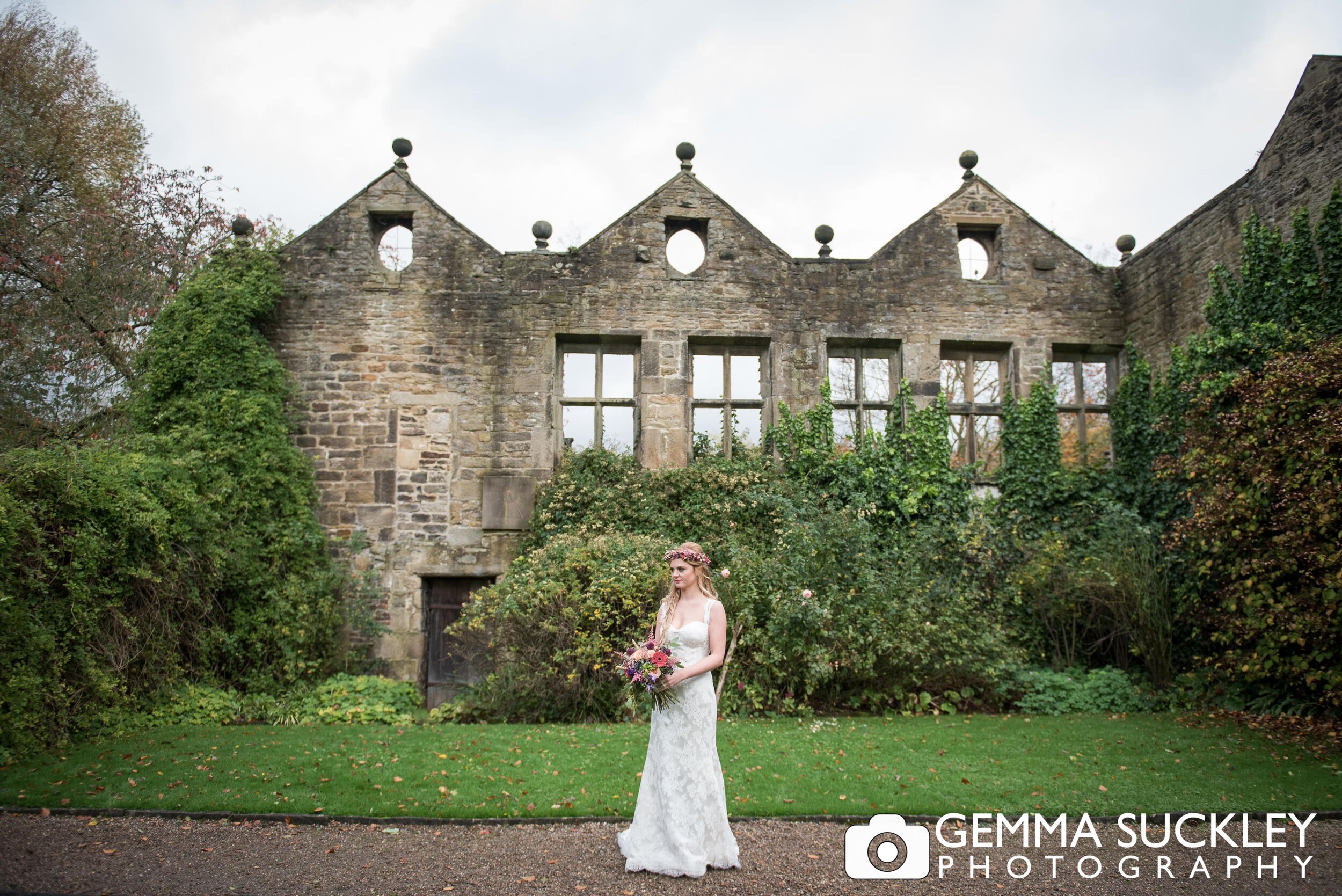 wedding photography in front of east riddlesden hall