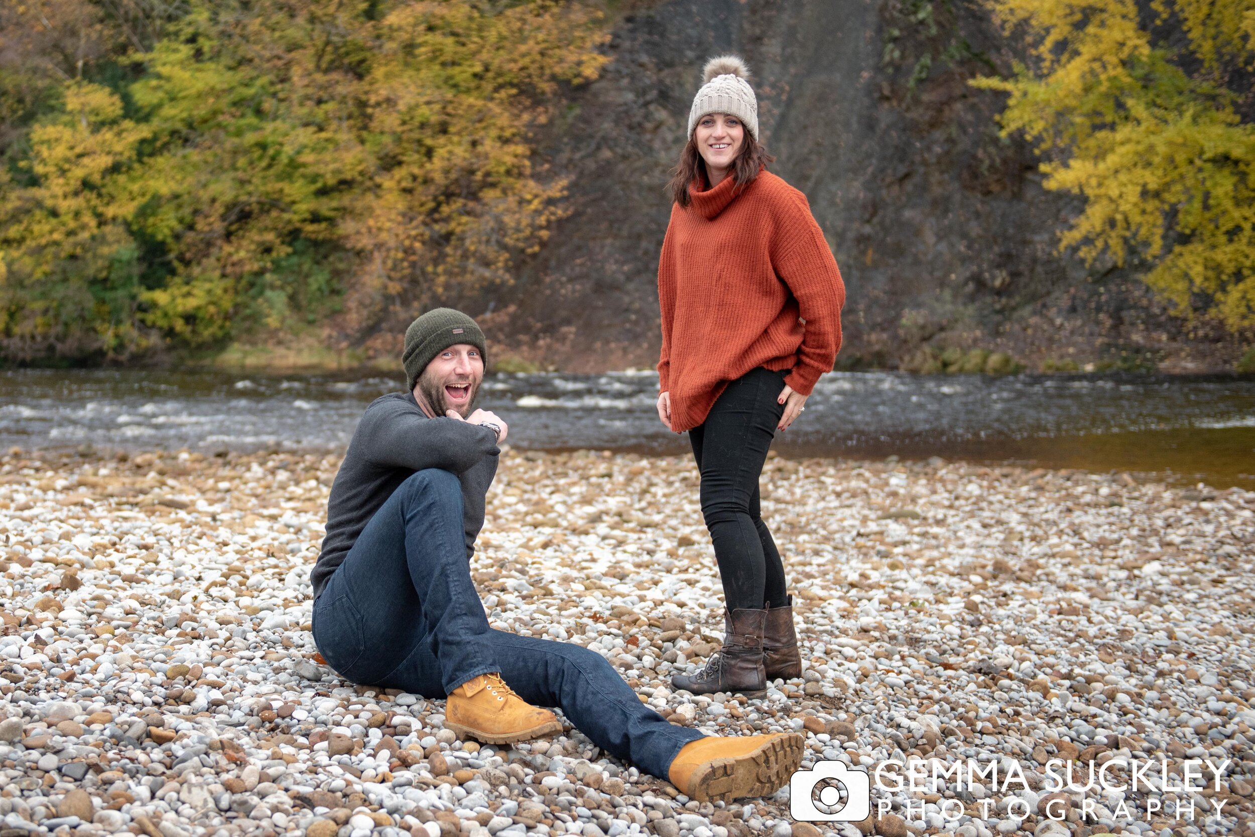a funny photo of a couple at bolton abbey
