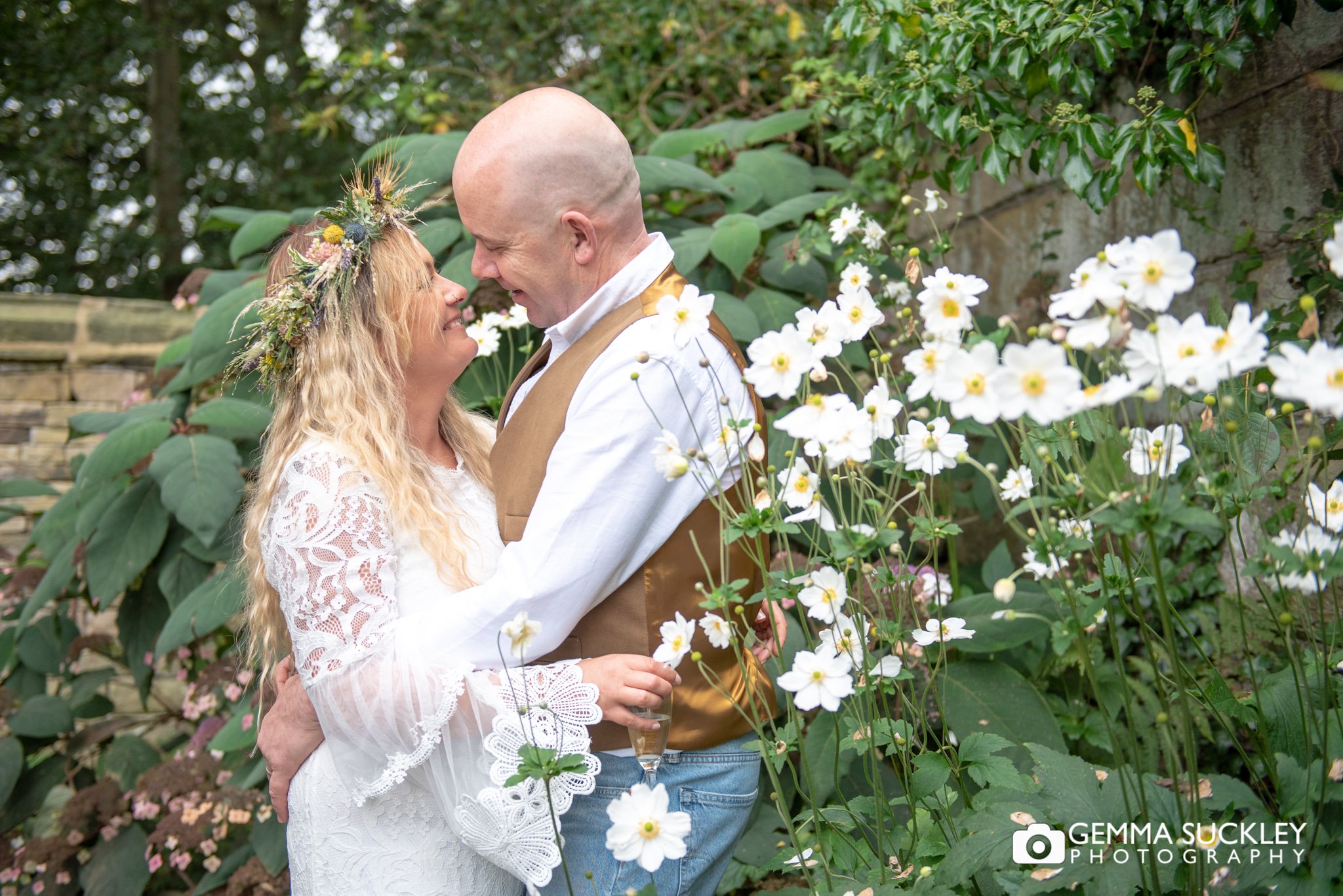 bride and groom in the east riddlsden hall gardens