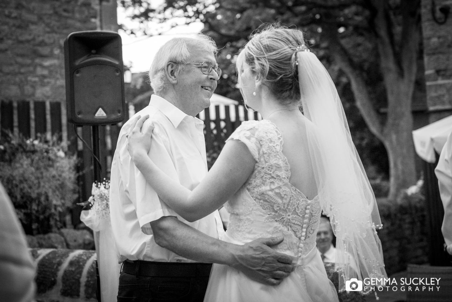 bride-and-father-dance-outdoor-wedding.jpg