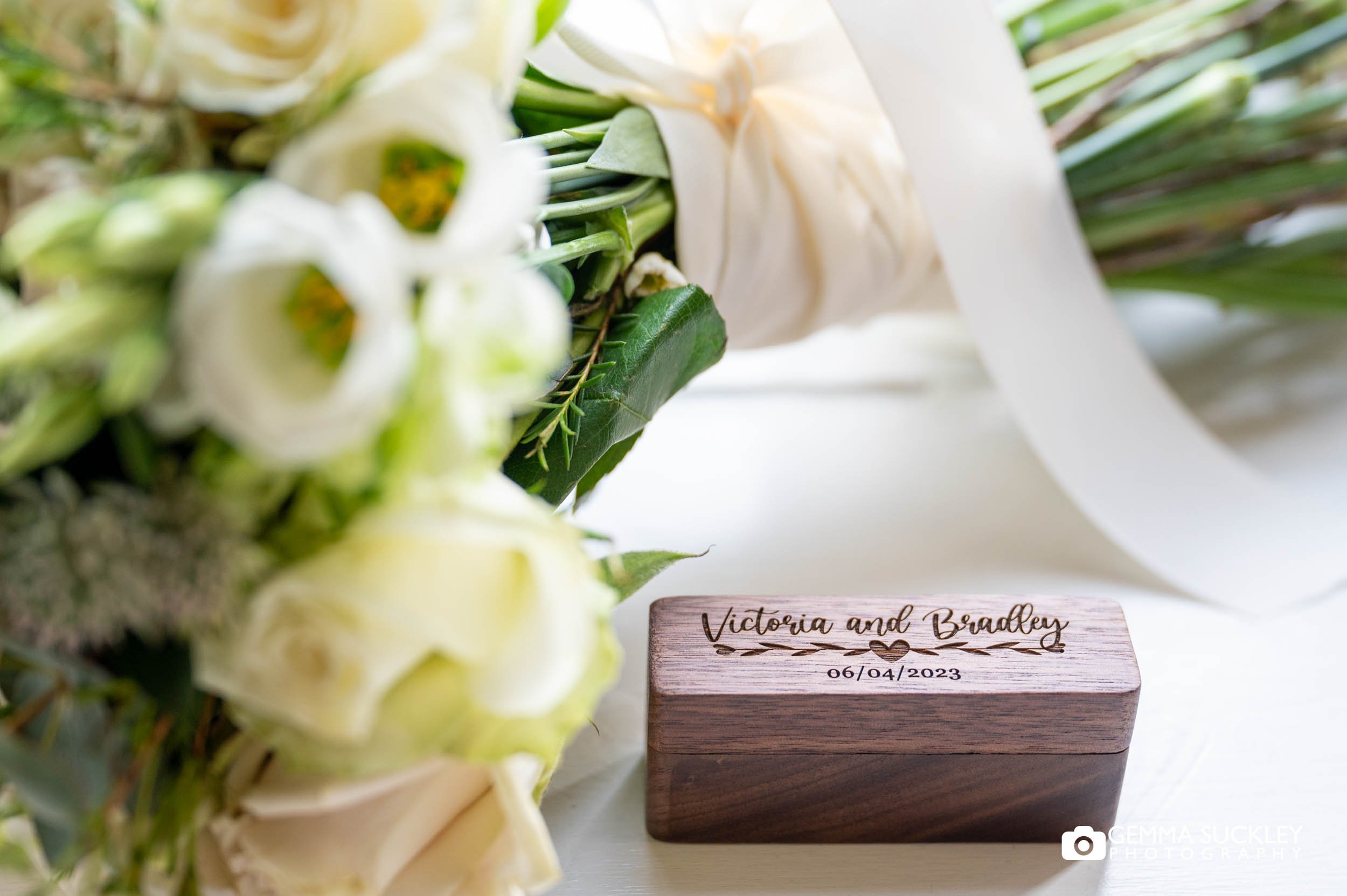 wedding ring box with the bouquet