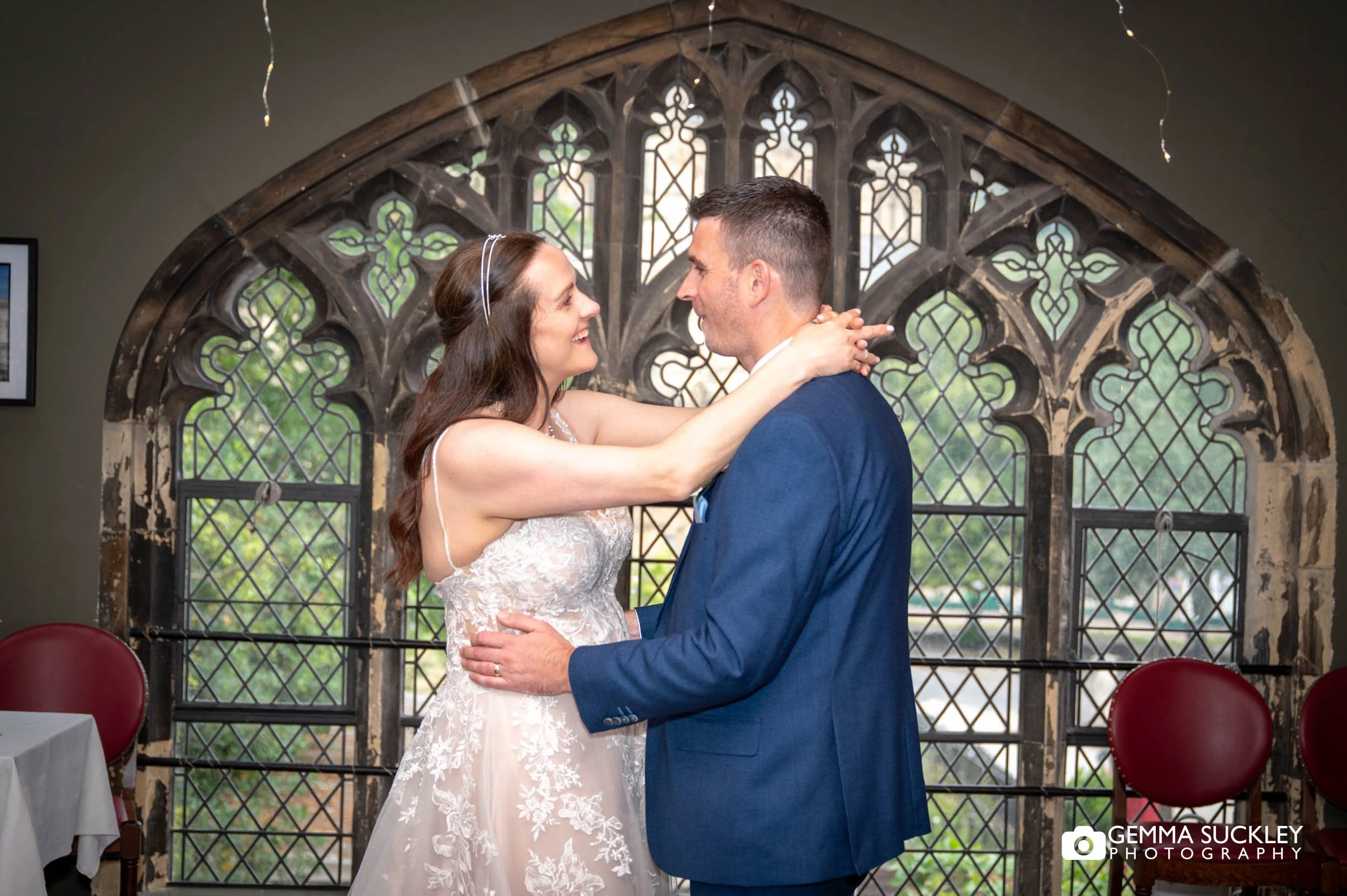 newly-weds first dance at york minster refectory