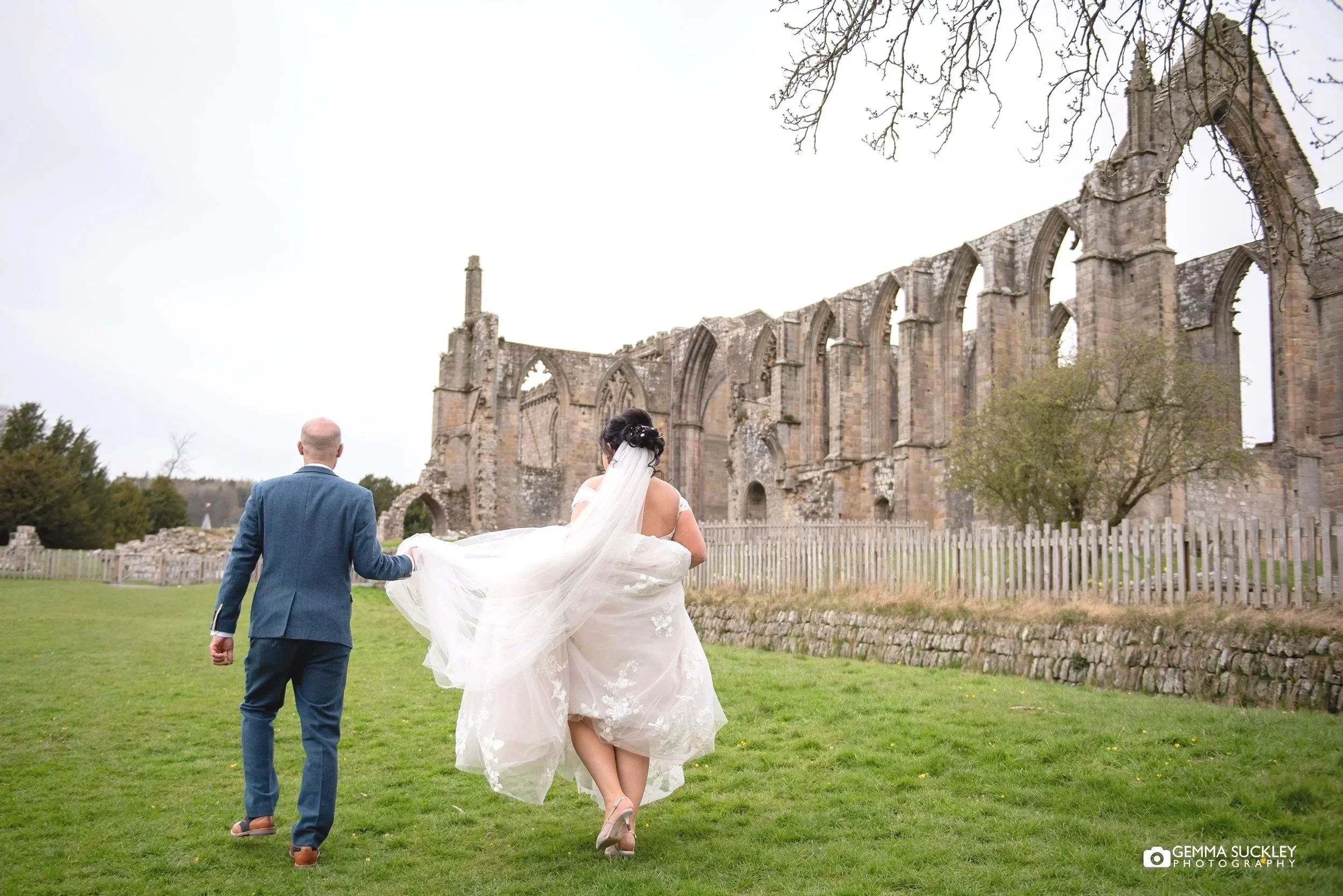 just married couple at bolton abbey ruins