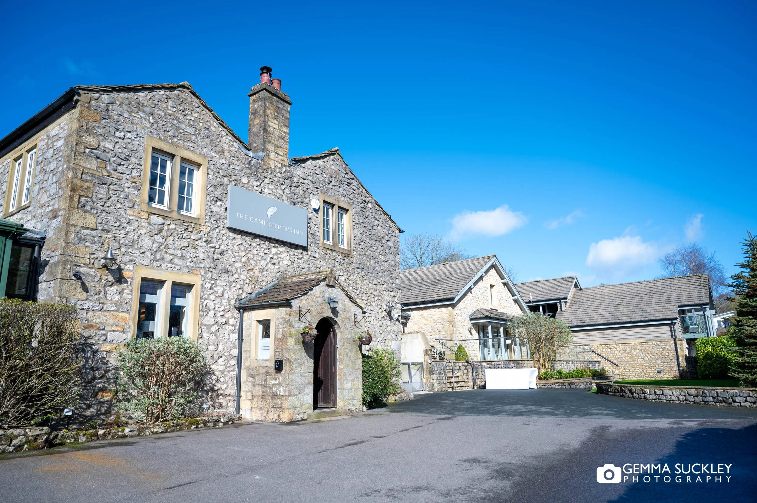 the gamekeepers inn wedding venue in threshfield