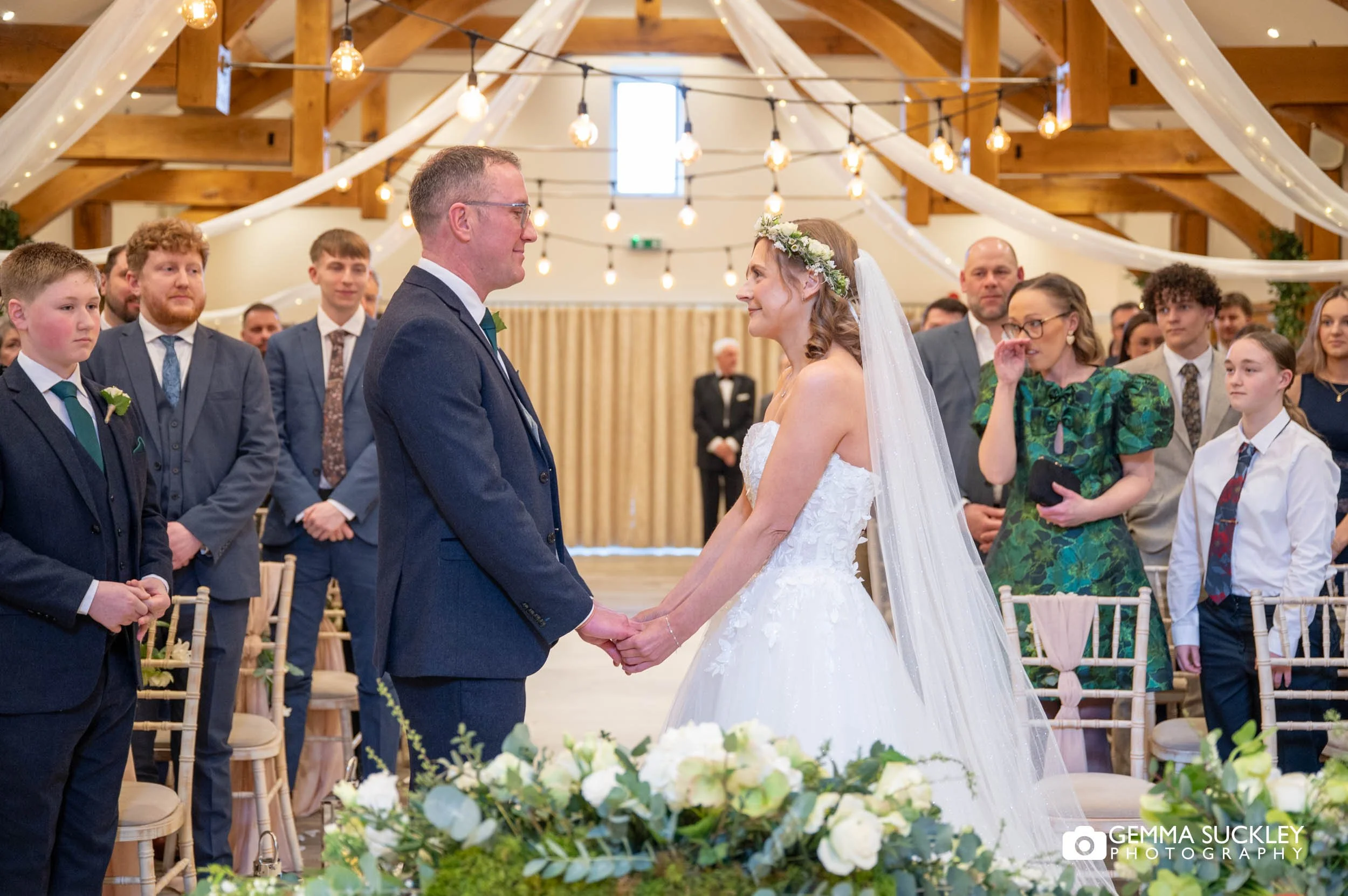 rustic wedding ceremony at game keeper's inn