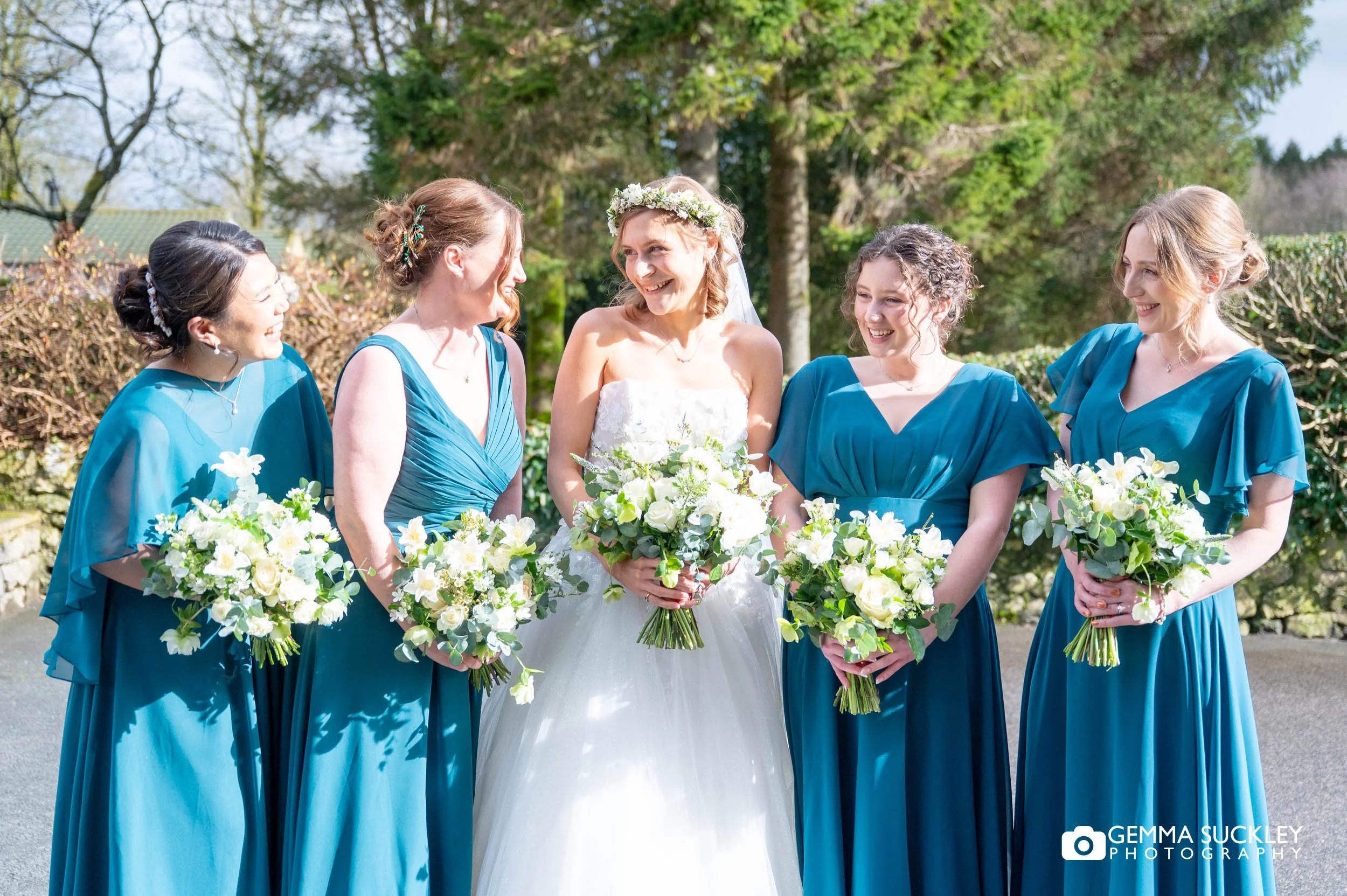 bridal party formal photo outside the gamekeeper inn