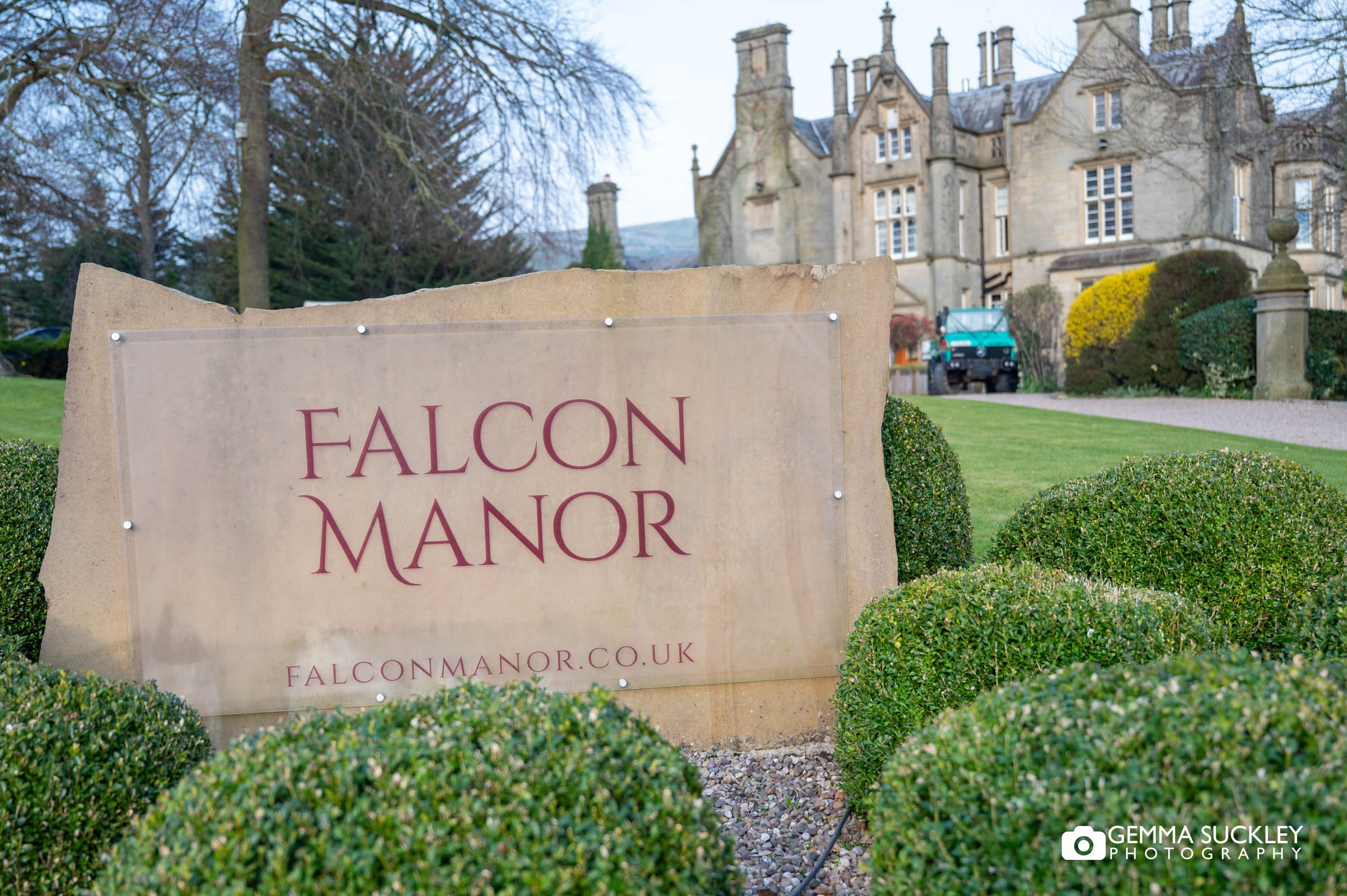 the falcon manor entrance 