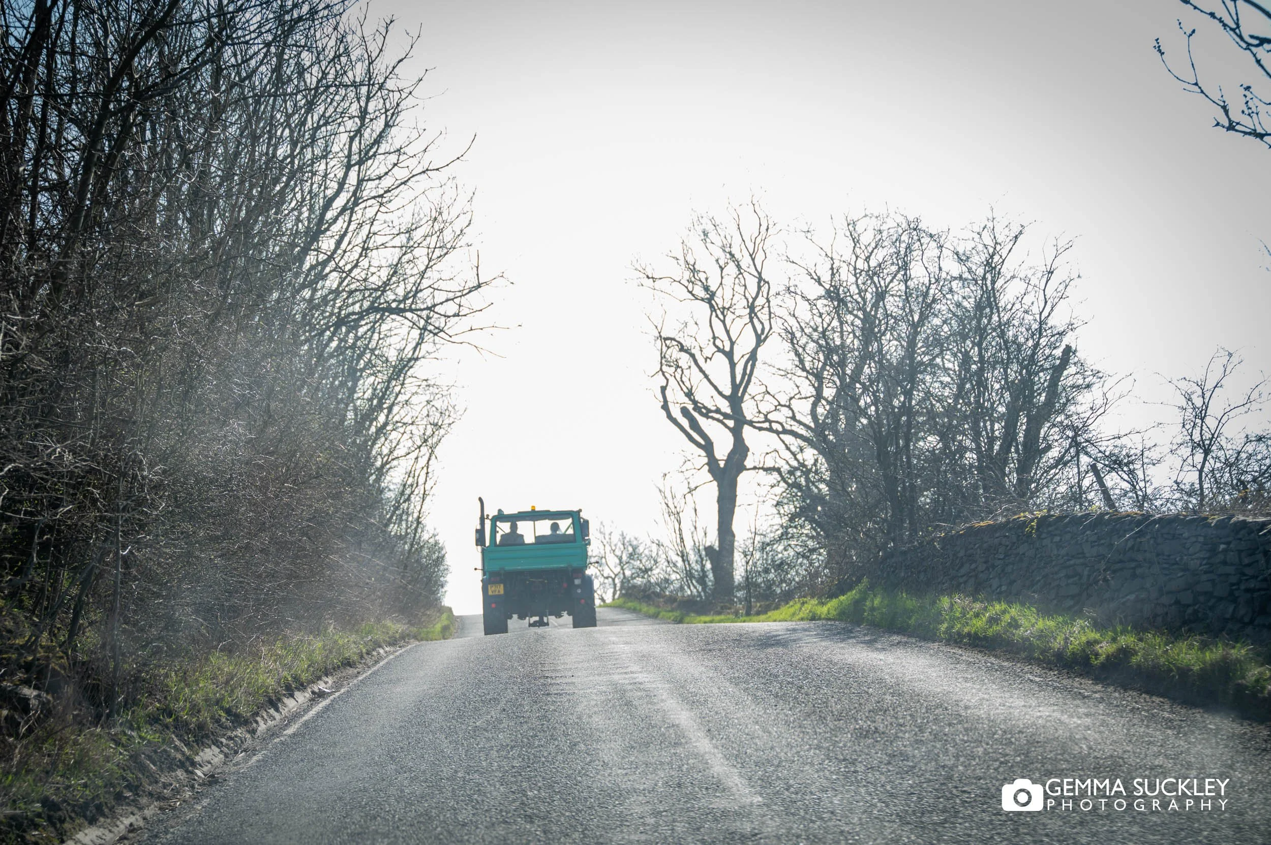 unimog on the way to the falcon manor with the bride