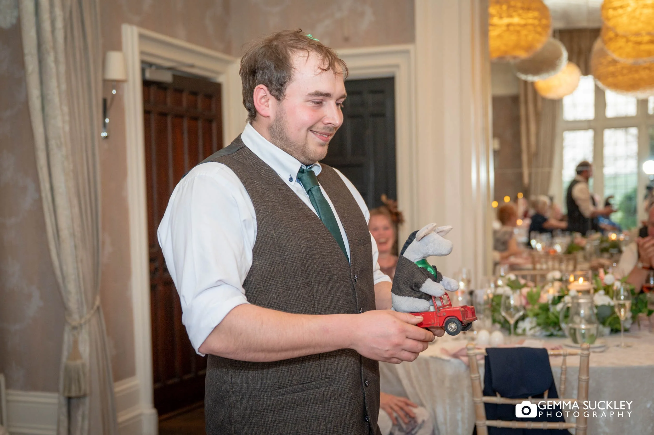 Best man giving speech at Falcon Manor in Settle