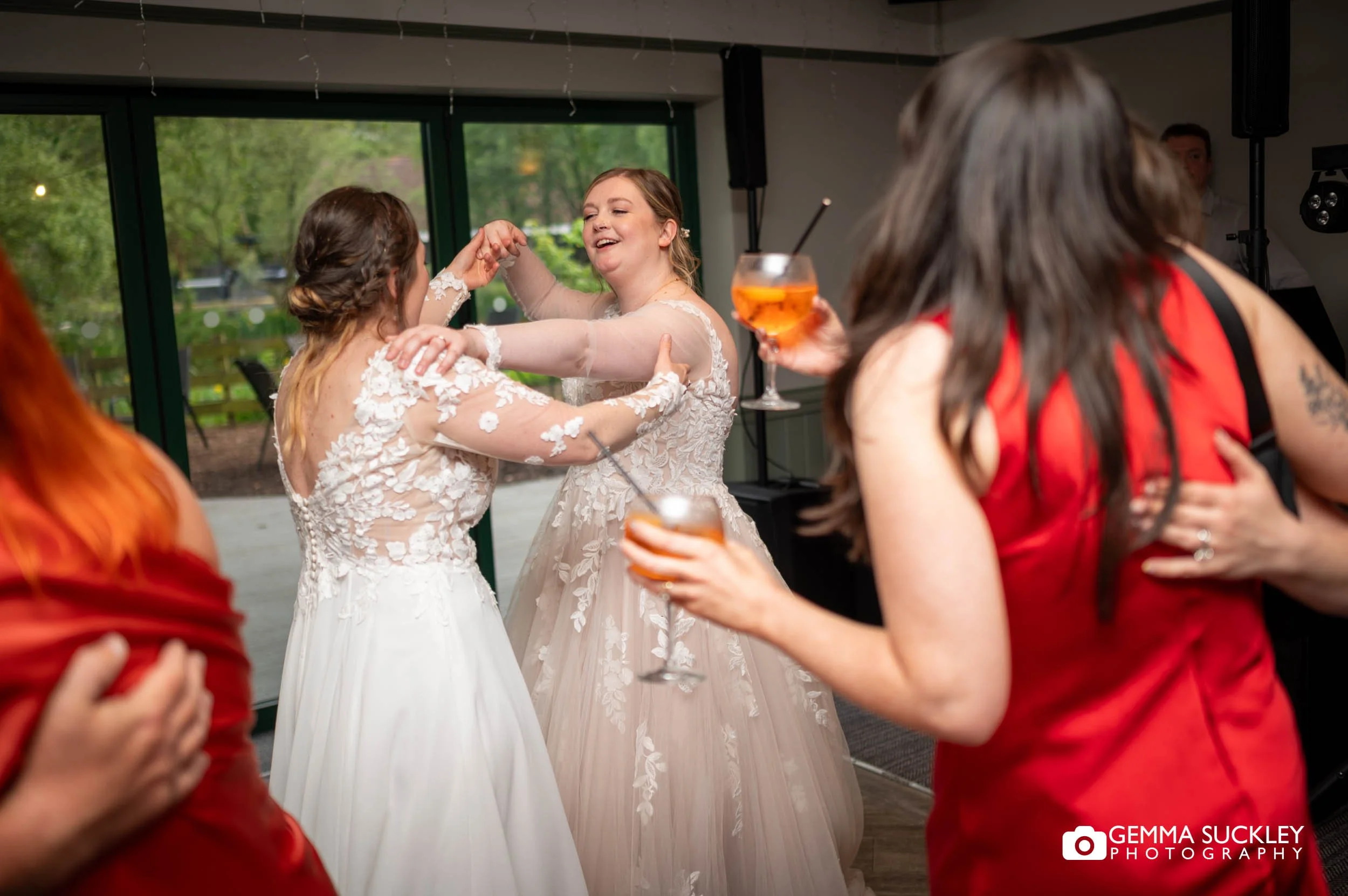 couple sharing their first dance 