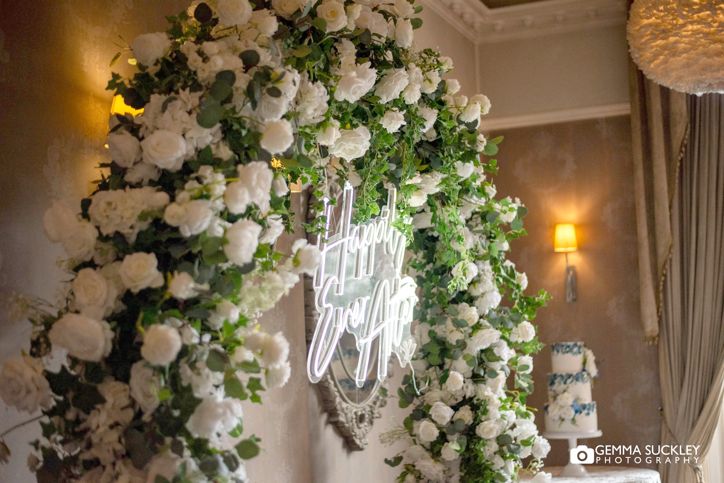 flower arch 