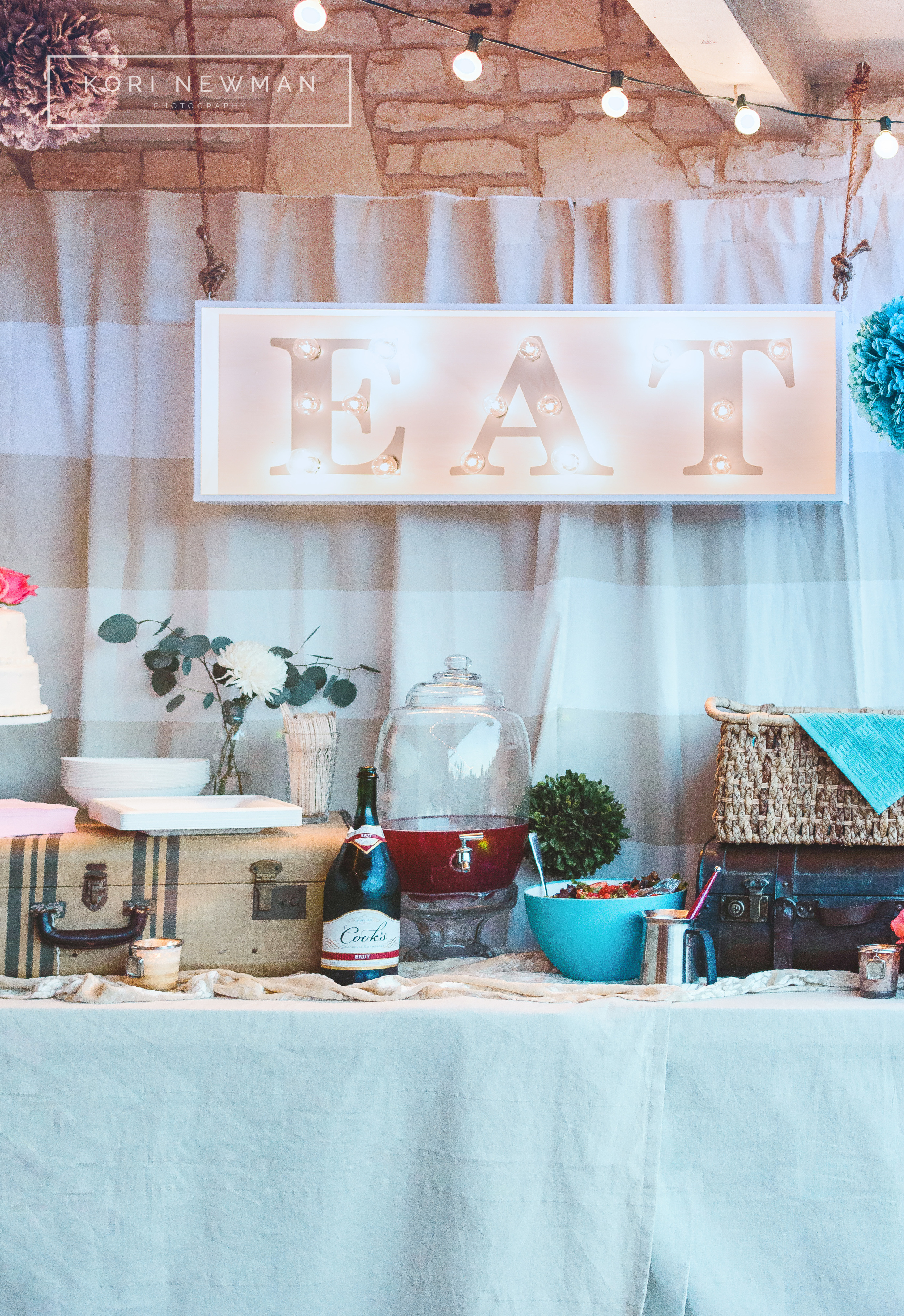 Those suitcases are filled with my Christmas decorations and winter clothes, yay for re-purposing!