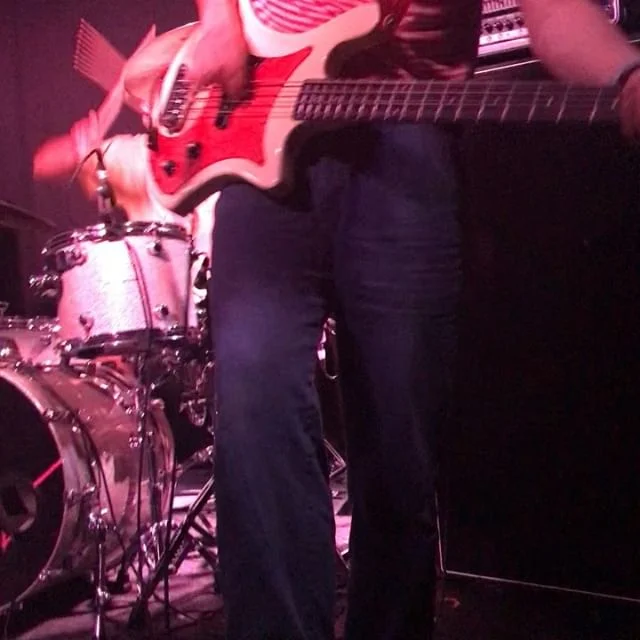 @naked_giants On fiiiiire last night part 2 🔥  @theoldbluelast  Go check them out ⚡️Next dates are with @notcarseatheadrest 5th Cardiff,  6th @rockcitynottingham 7th @alberthallmcr  8th @o2academybrix yessssss ⚡️❤️ #theoldbluelast #nakedgiants