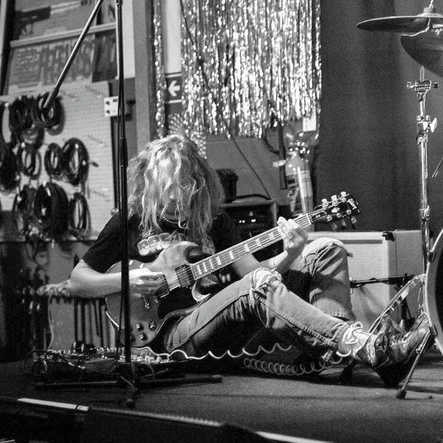 Love to @naked_giants @henry_la_vallee  and of course some  birthday love to @grantsmullen ⚡️#nakedgiants 💚