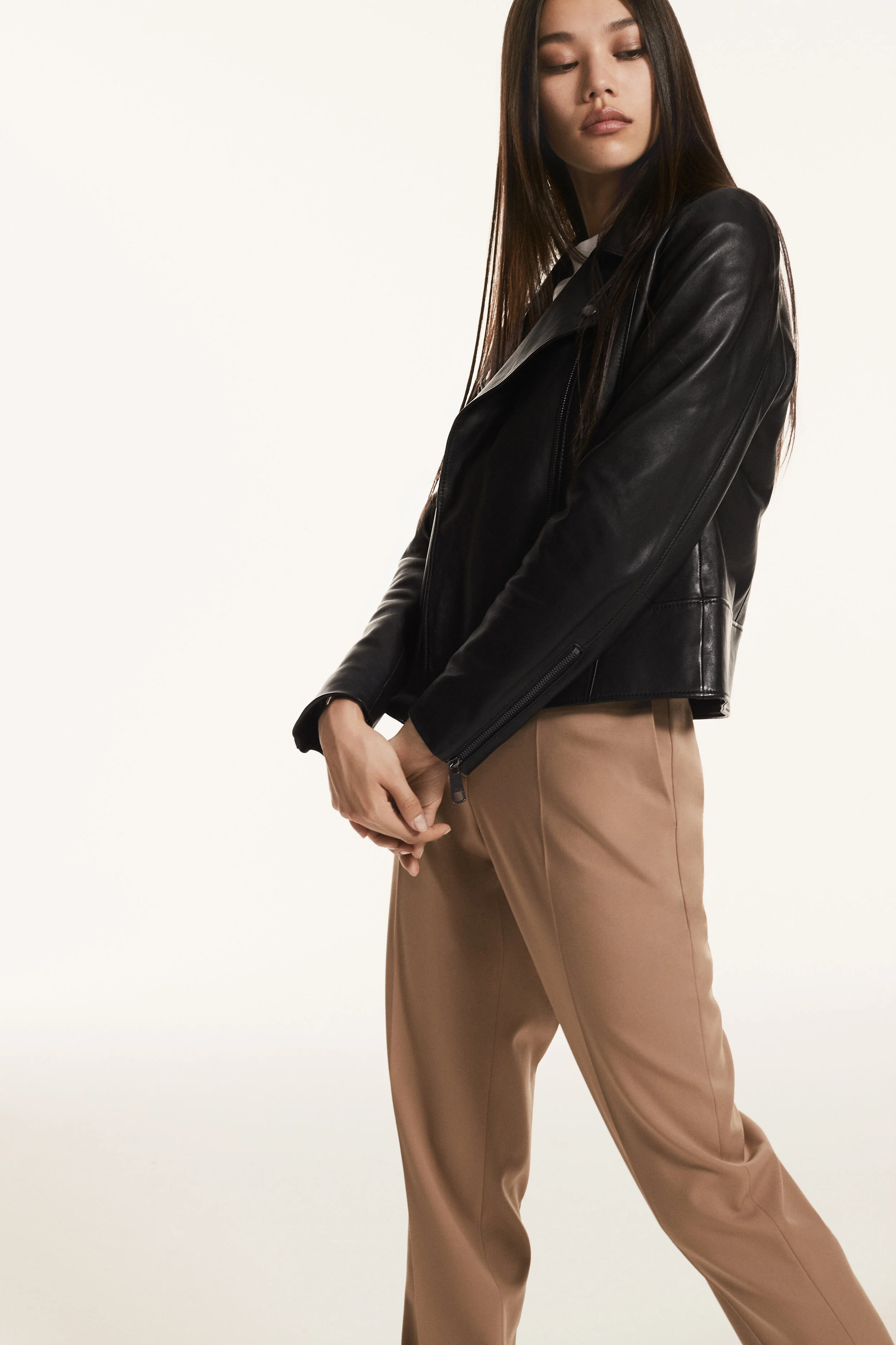 W20FW_BWB_Stylestories_Look03_038_02.jpg