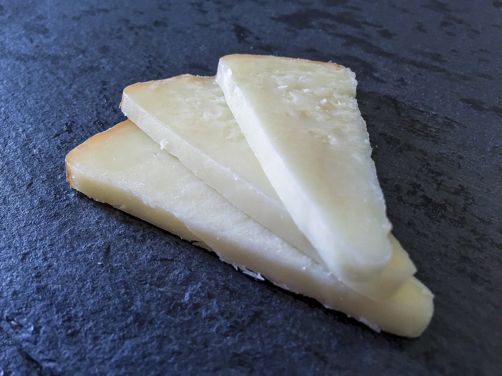 Giglio Sardo Semi Stagionato