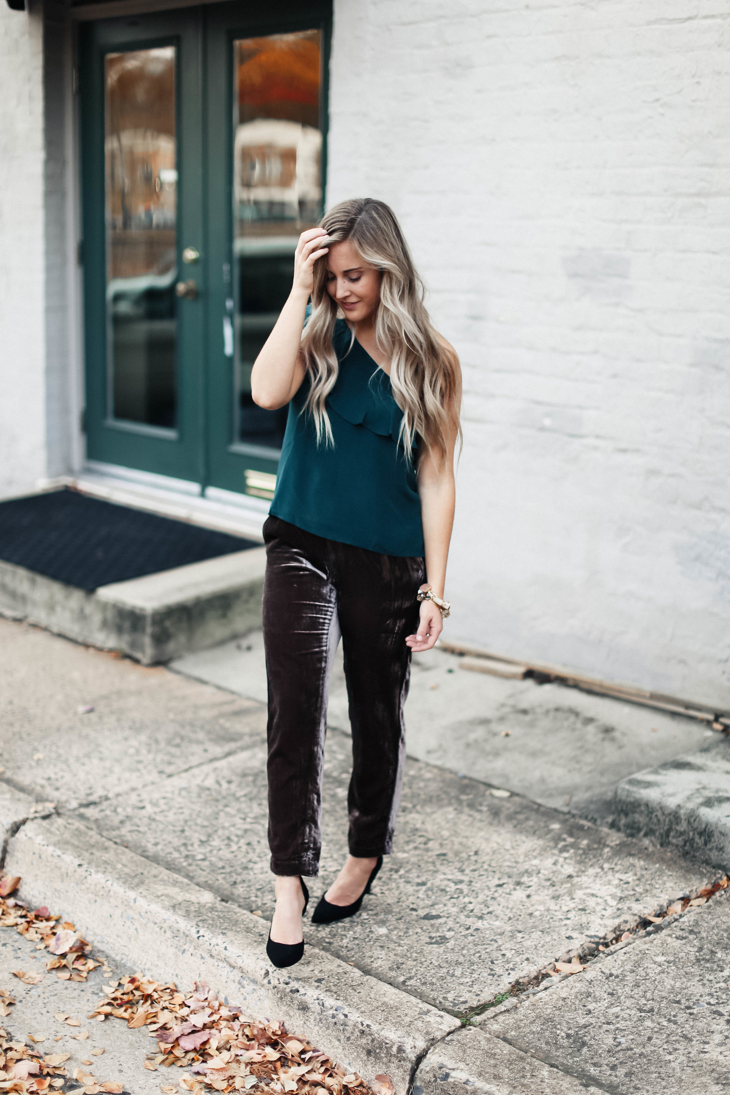 HOLIDAY PARTY OUTFIT IDEA: VELVET JOGGERS — Molly's Musings