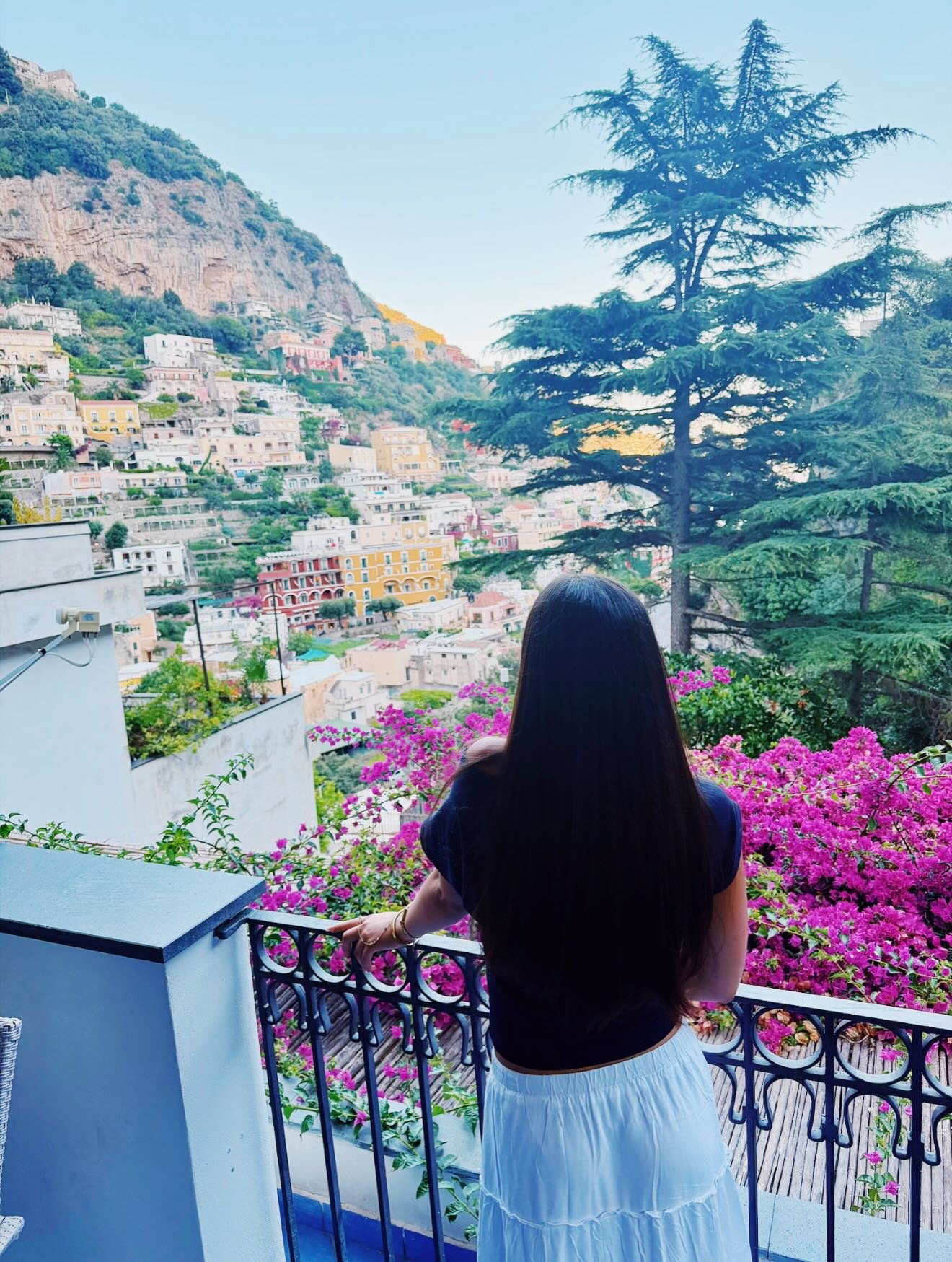 EURO SUMMER WITH LUCY GUILFORD!🌞✈️

&ldquo;Hi! Im Lucy, and I&rsquo;ve spent the last 5 weeks studying abroad at Institute Lorenzo de&rsquo; Medici in Florence Italy! I have absolutely loved my experience. I have grown and learned so much about myse