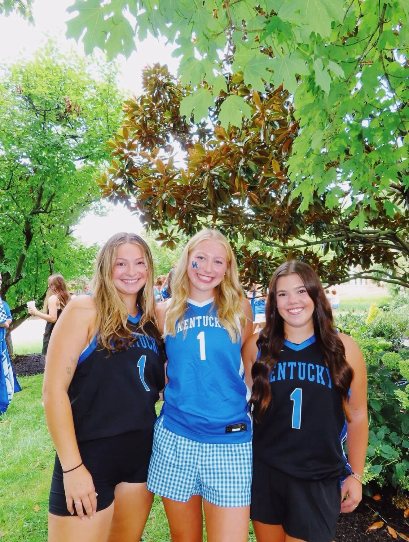 THAT&rsquo;S A WRAP FOR WORK WEEK DAY 1!!!💙

Starting spirit week off the right way. GO CATS!!!! 

#DZLAM #UKRUSH #RECRUITMENT #KENTUCKY #SPIRITWEEK CATSBY90
