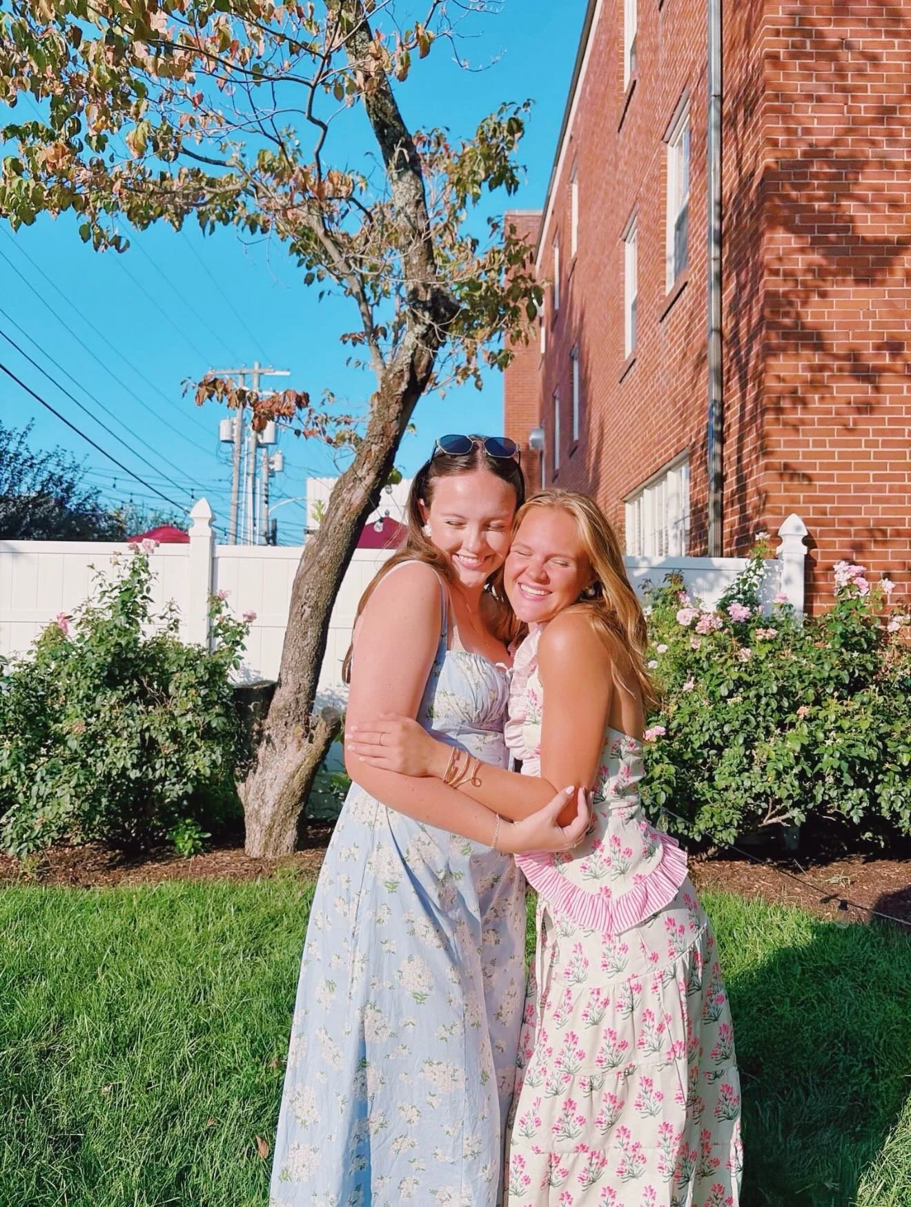 DZ IS OUR CUP OF TEA!!! 🍰🎀🫖

We had a blast yesterday finishing out our last day of spirit week! We ended the day with a Tea Party with our amazing DZ Alumnae!!! Feeling grateful and ready to start 2026 Primary Recruitment!🩷🩷

#RECRUITMENT #DELT