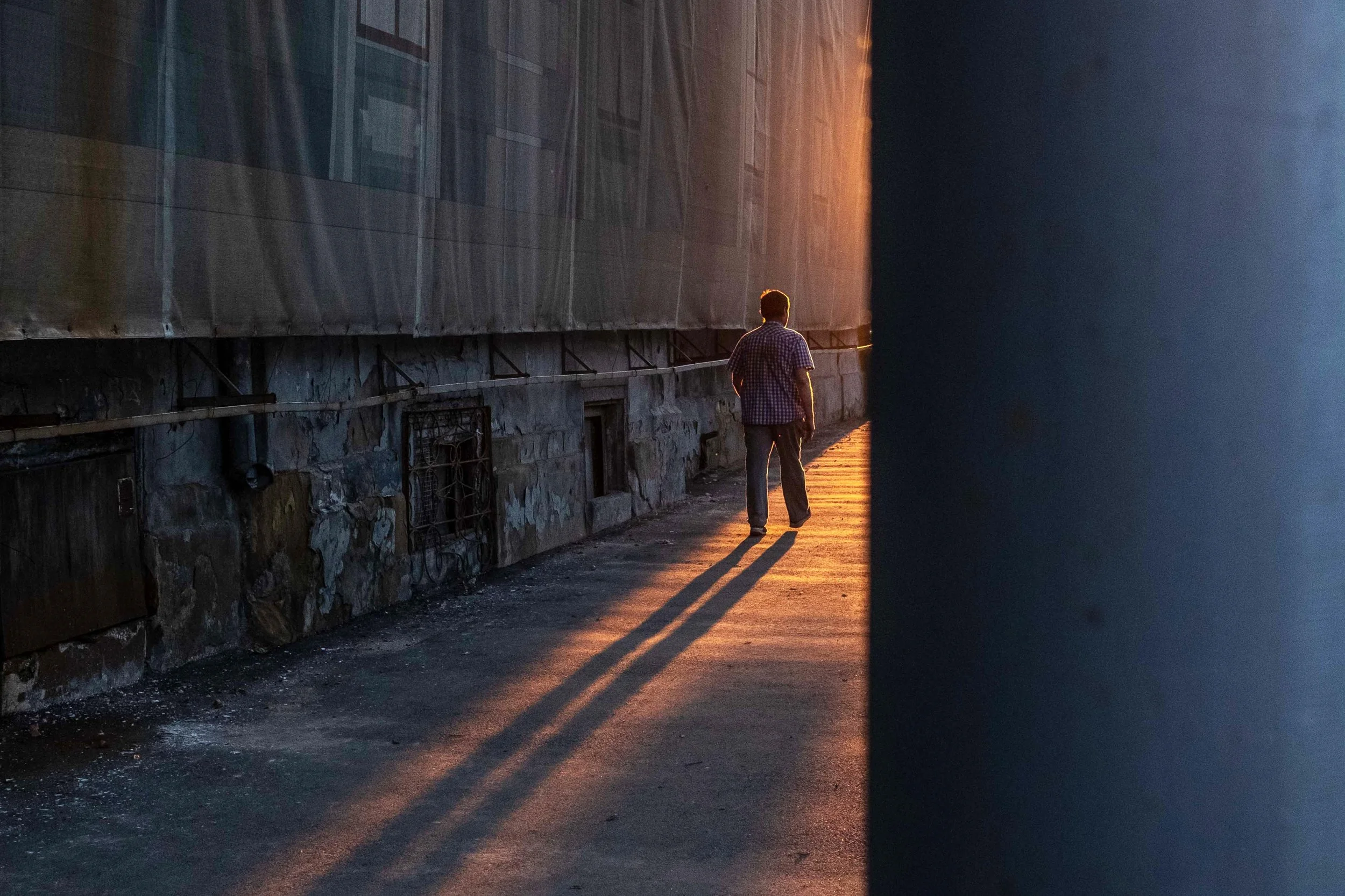 Dusk horizontal_1.jpg