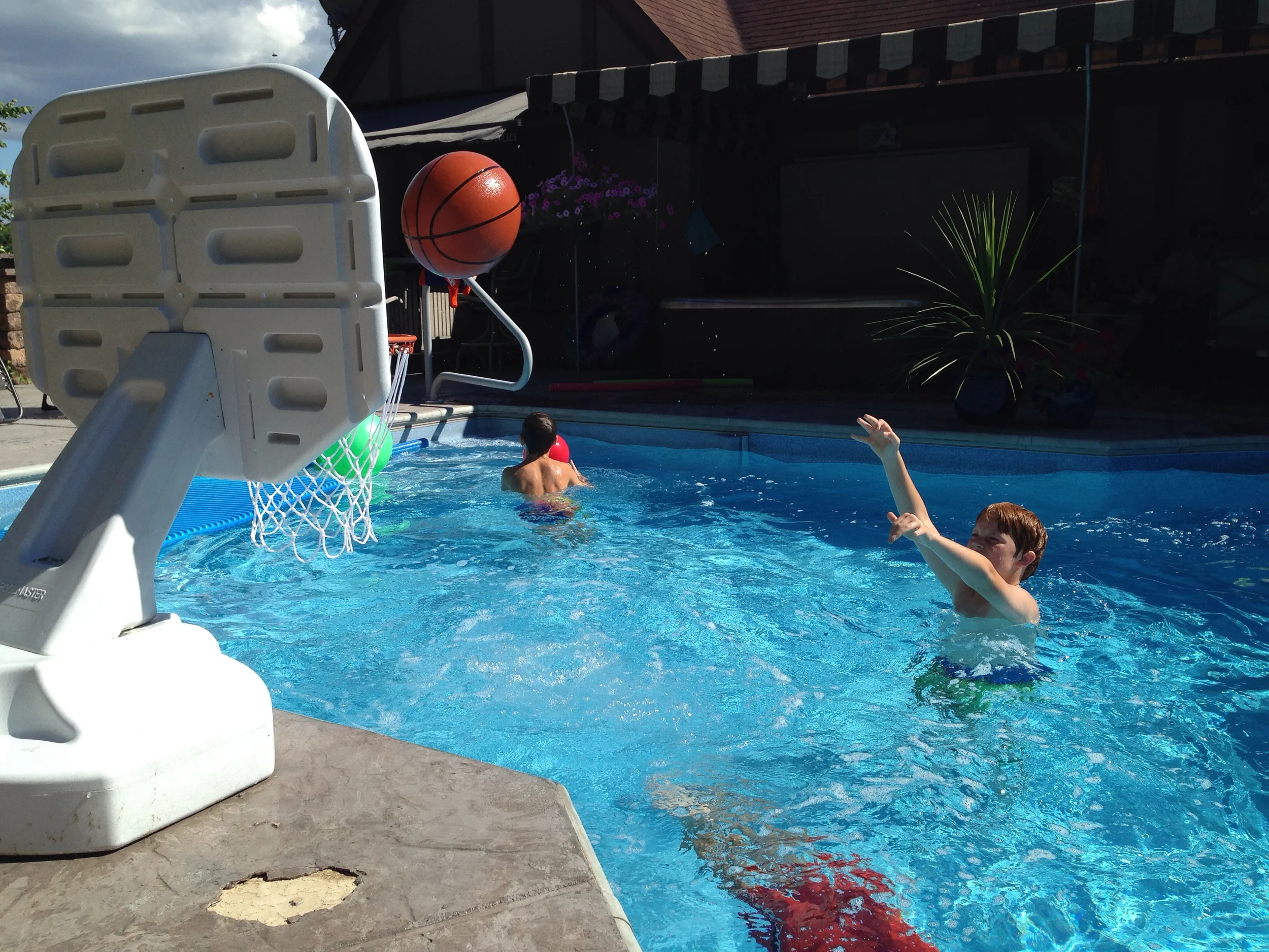 Poolside Basketball Hoop